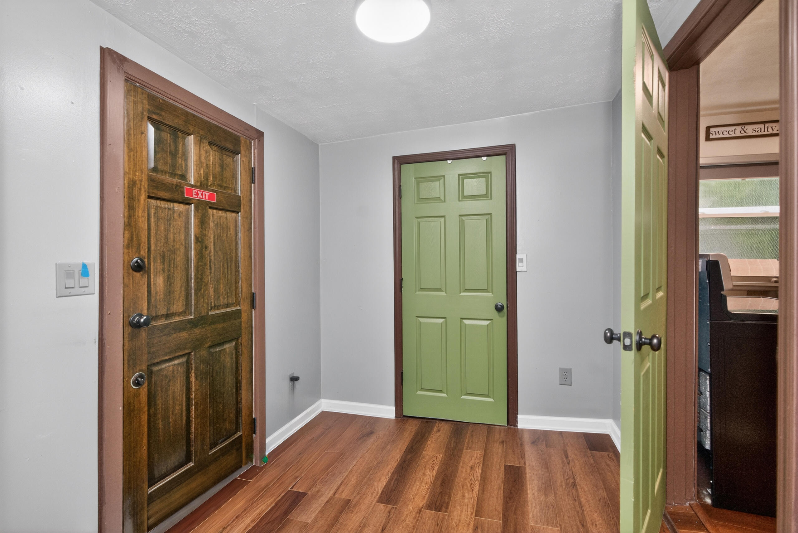 689 Fairview Court Property Photo 19