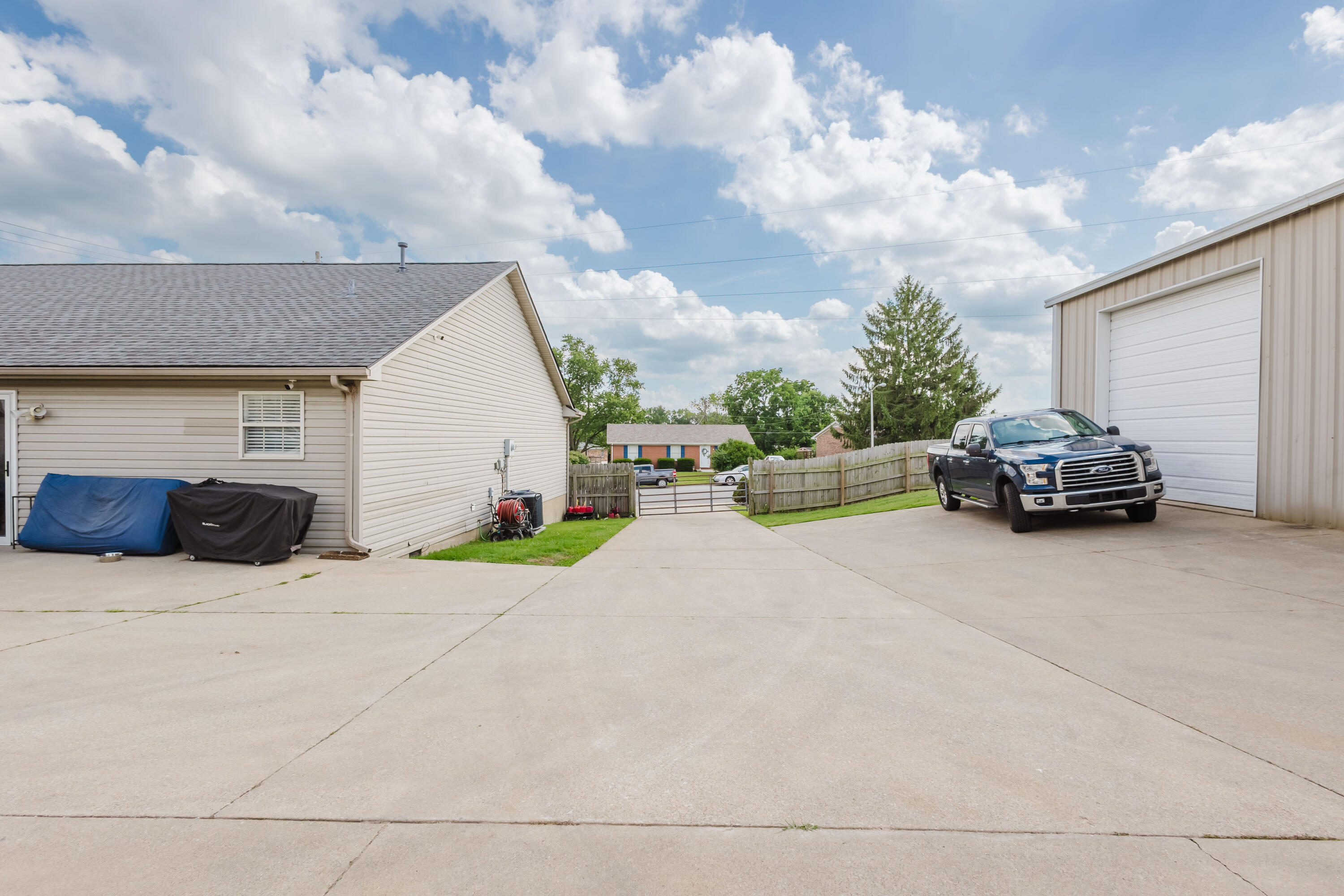 513 Edgewood Drive Property Photo 21