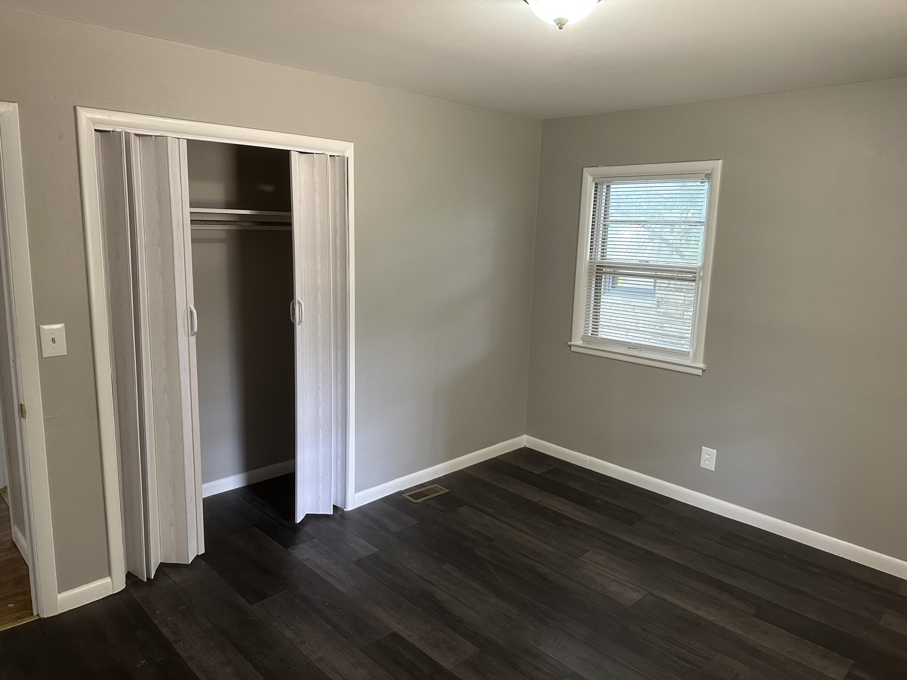 1072 Hudson Avenue Property Photo 5