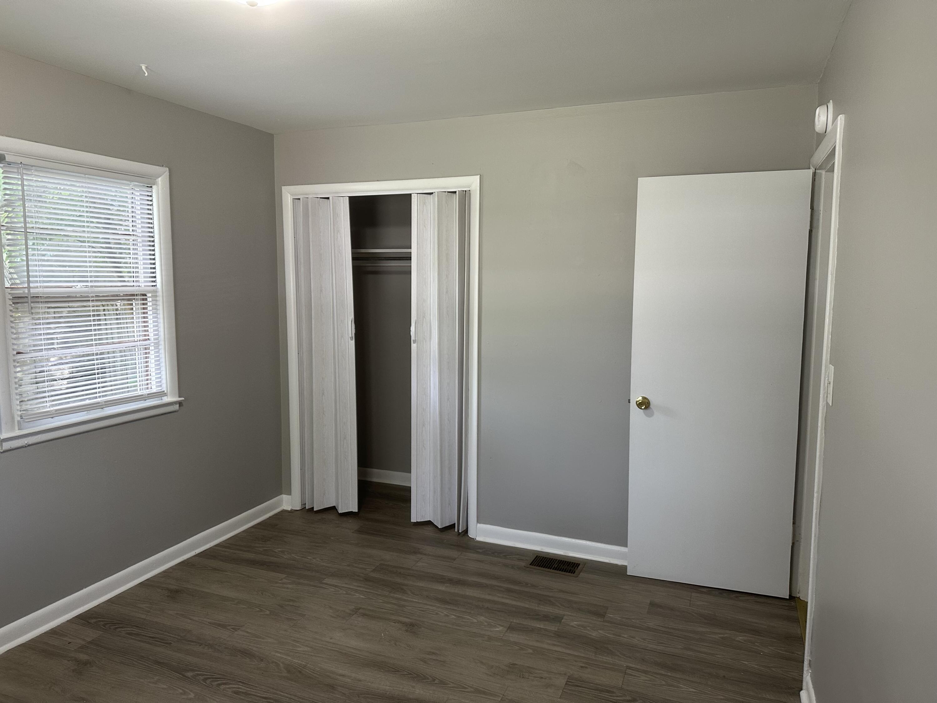 1072 Hudson Avenue Property Photo 6