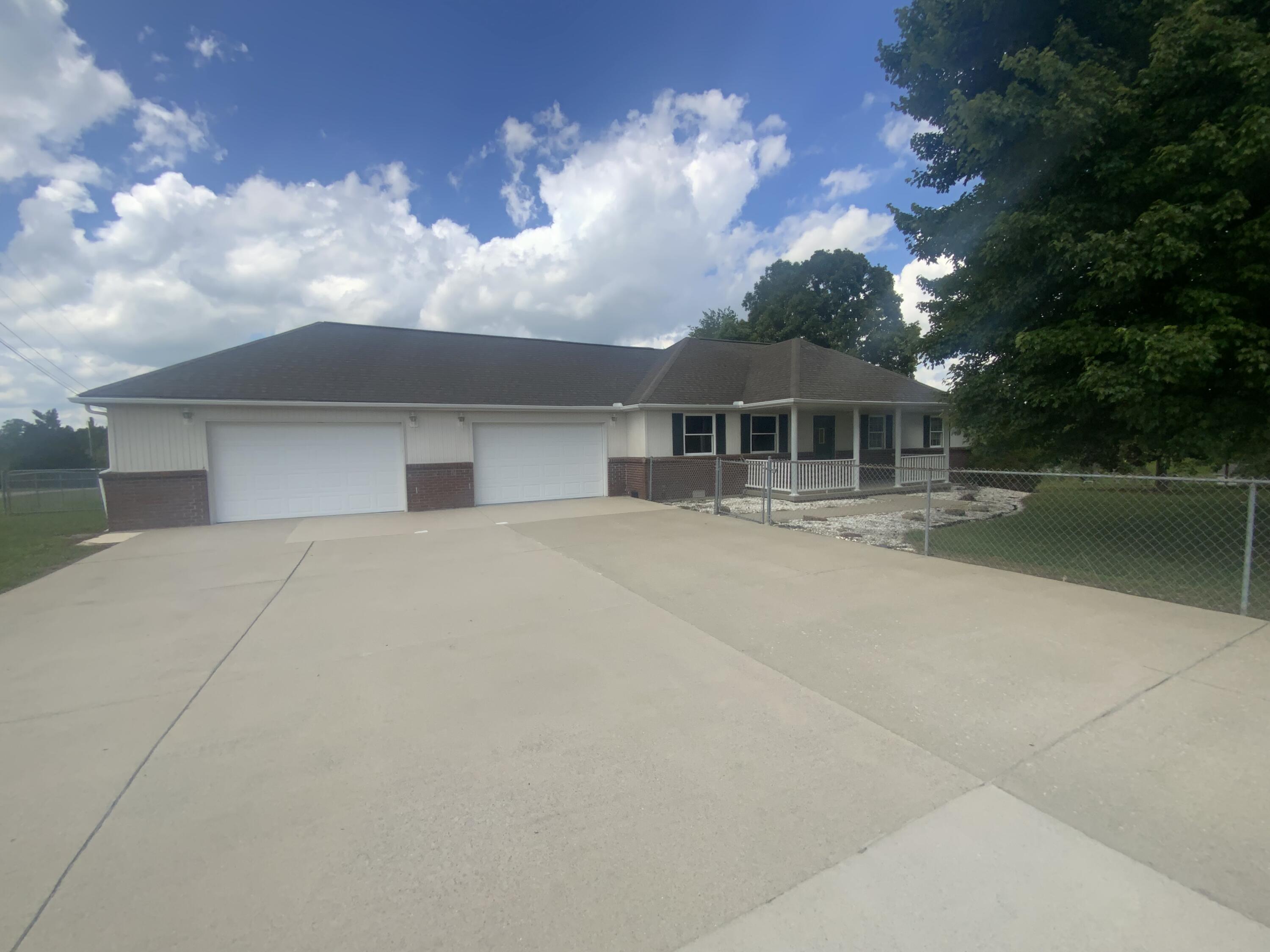 24 Heritage Drive Property Photo 1