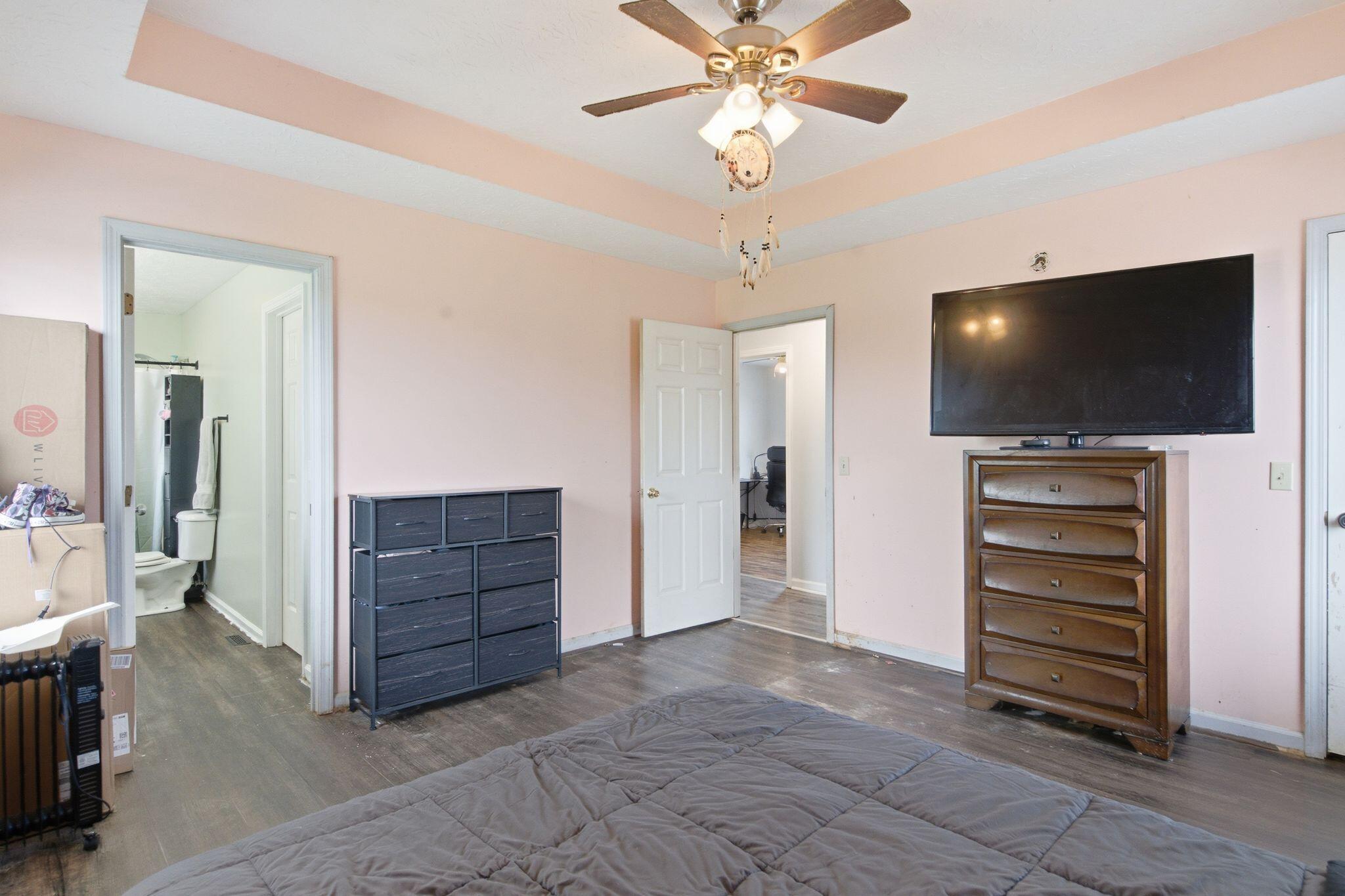 1041 Indian Trail Property Photo 15