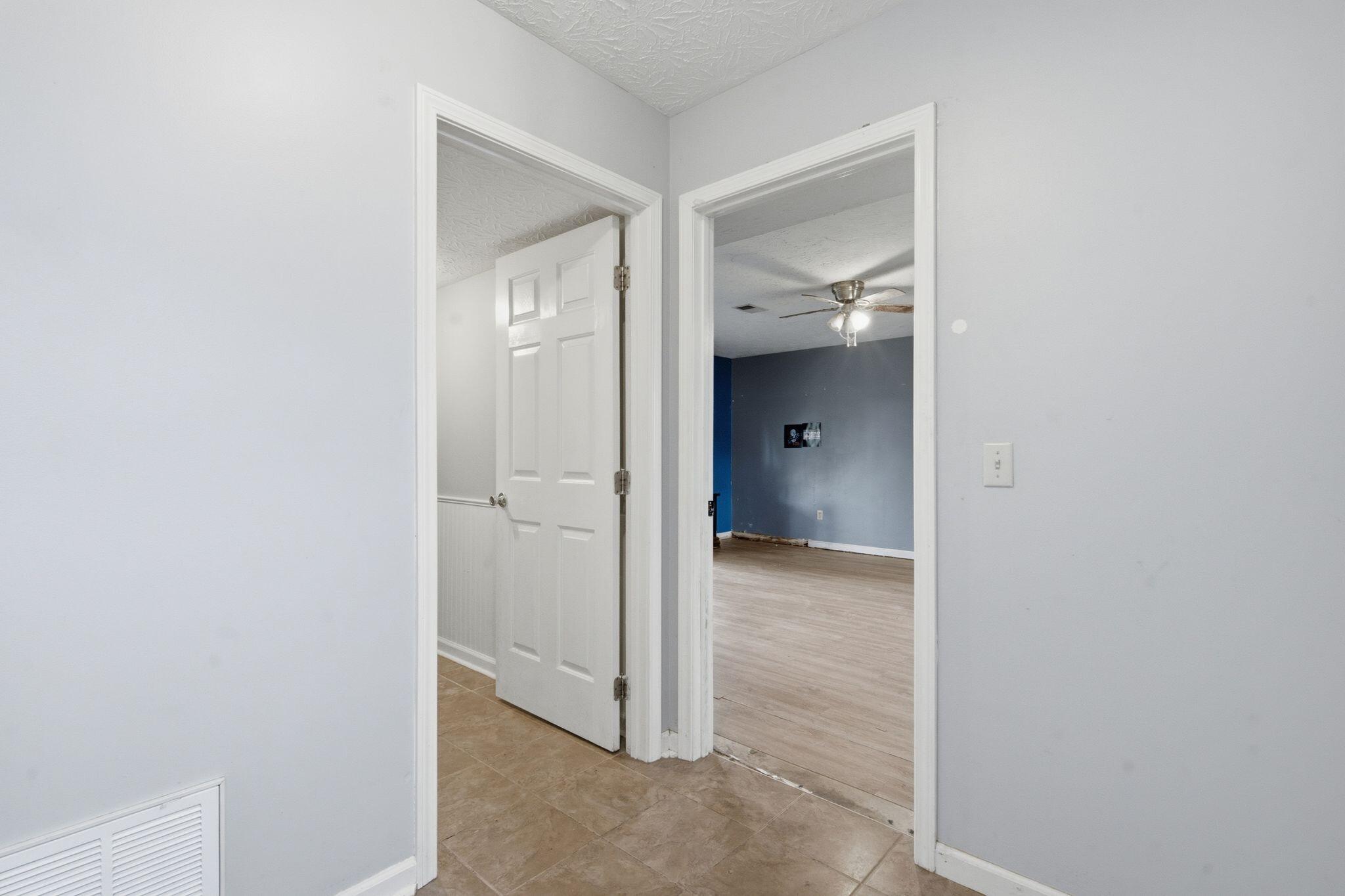 1041 Indian Trail Property Photo 20
