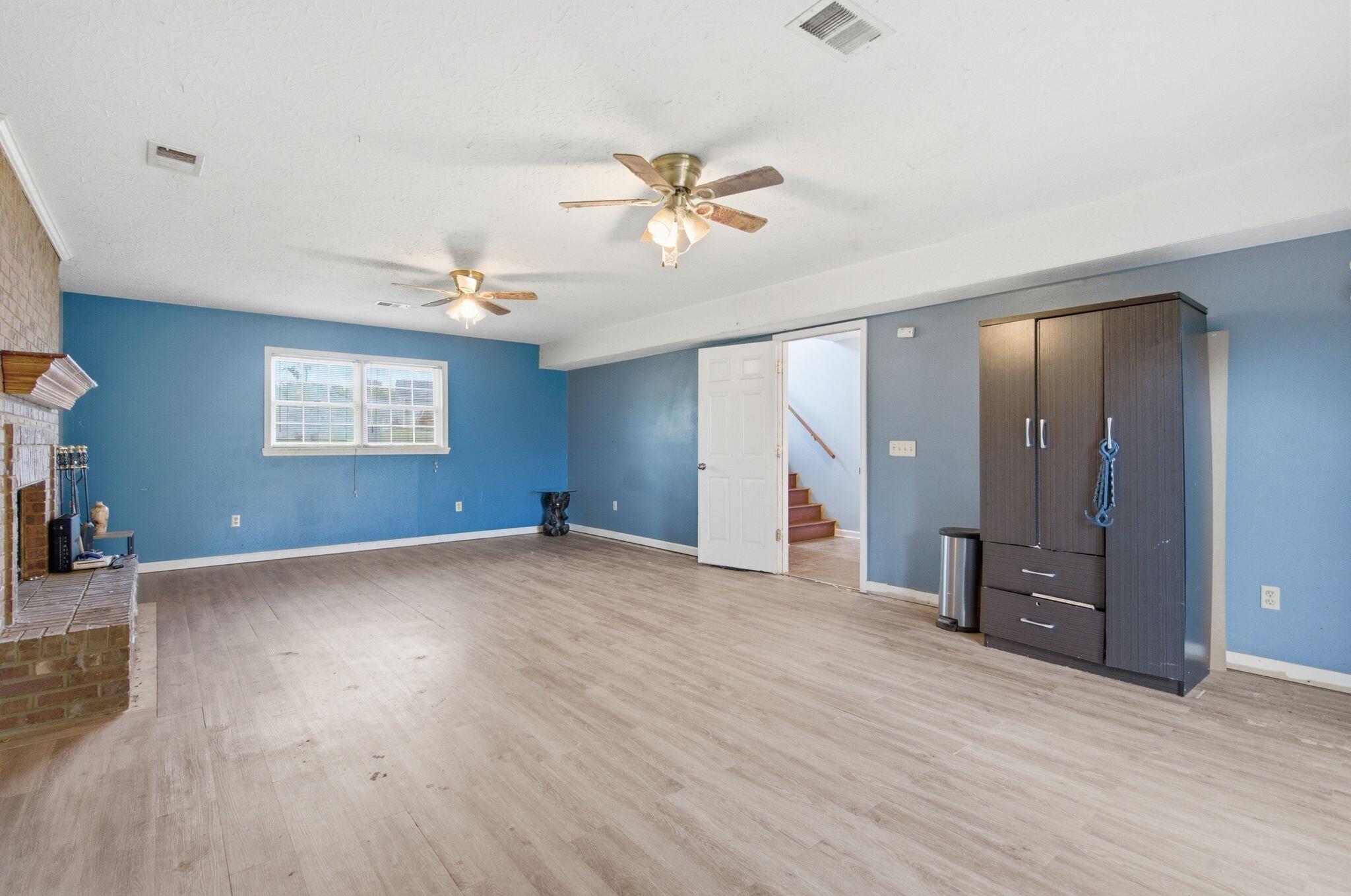 1041 Indian Trail Property Photo 25