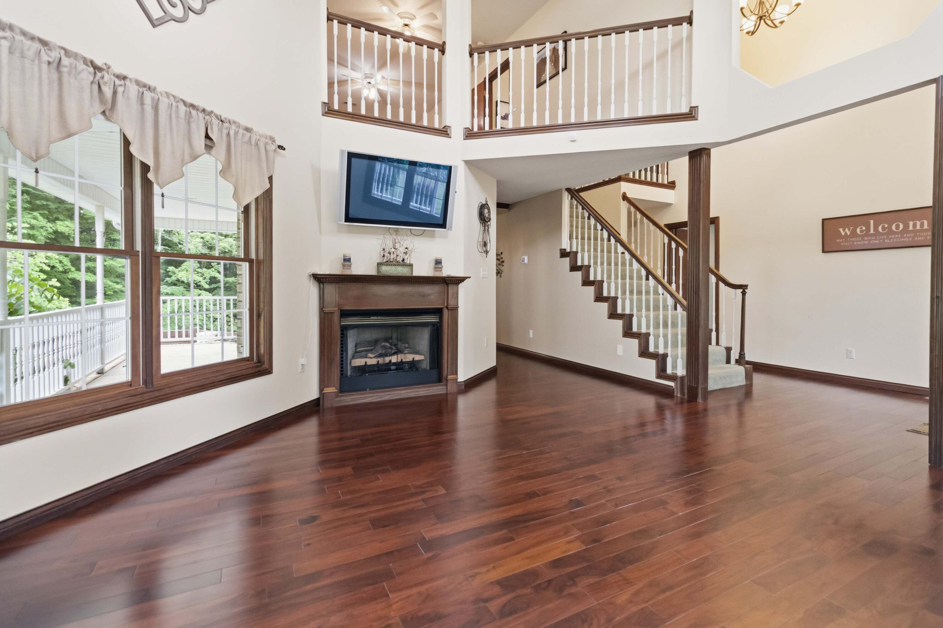 414 Lake Forest Drive Property Photo 16
