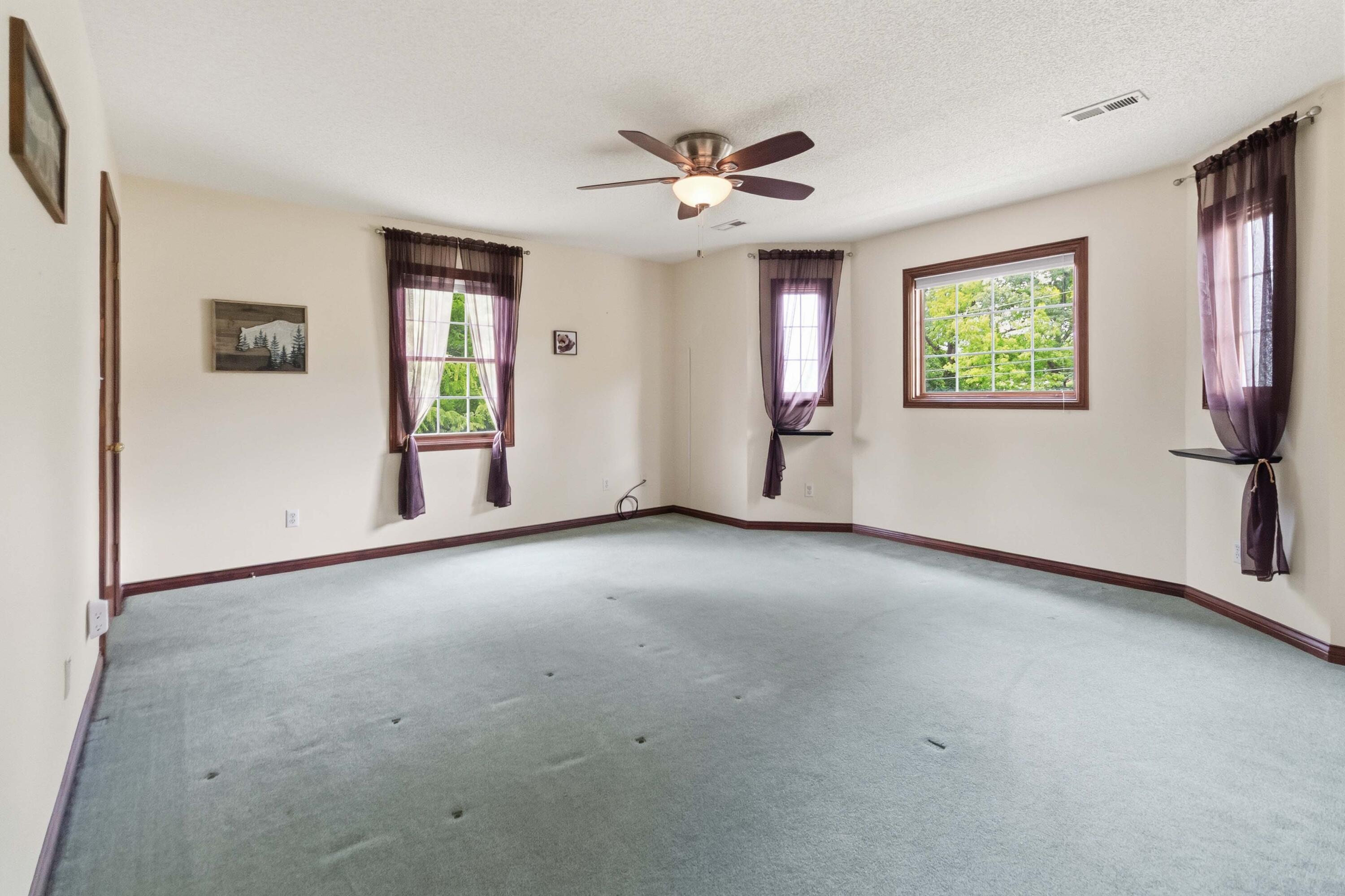 414 Lake Forest Drive Property Photo 44