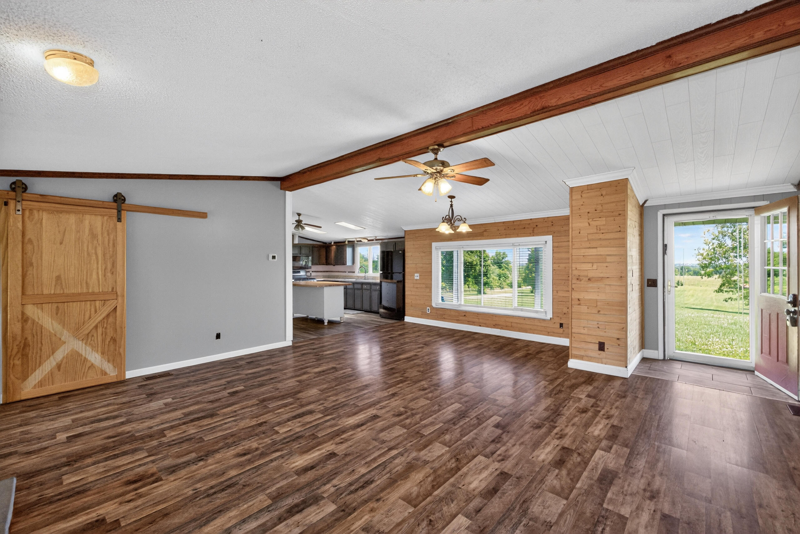 957 Cane Run Road Property Photo 4