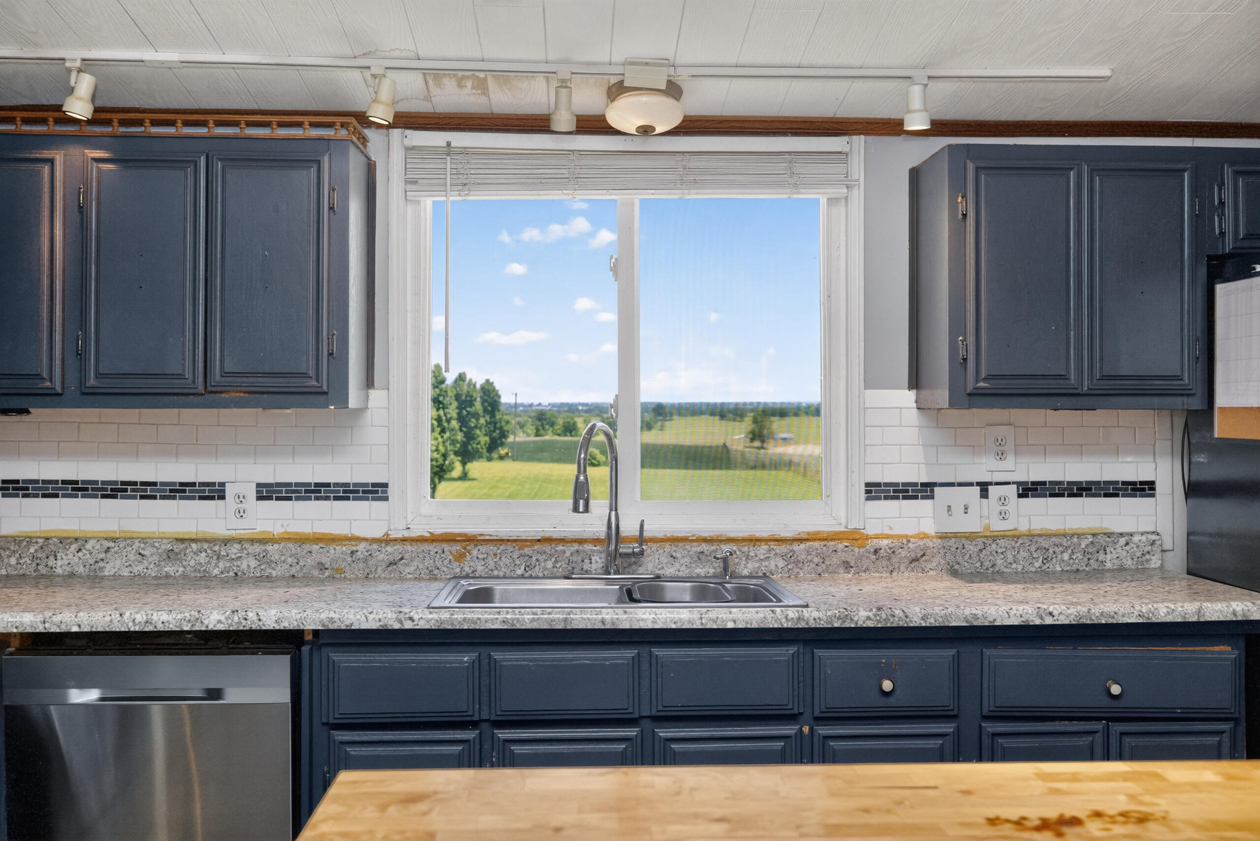 957 Cane Run Road Property Photo 14
