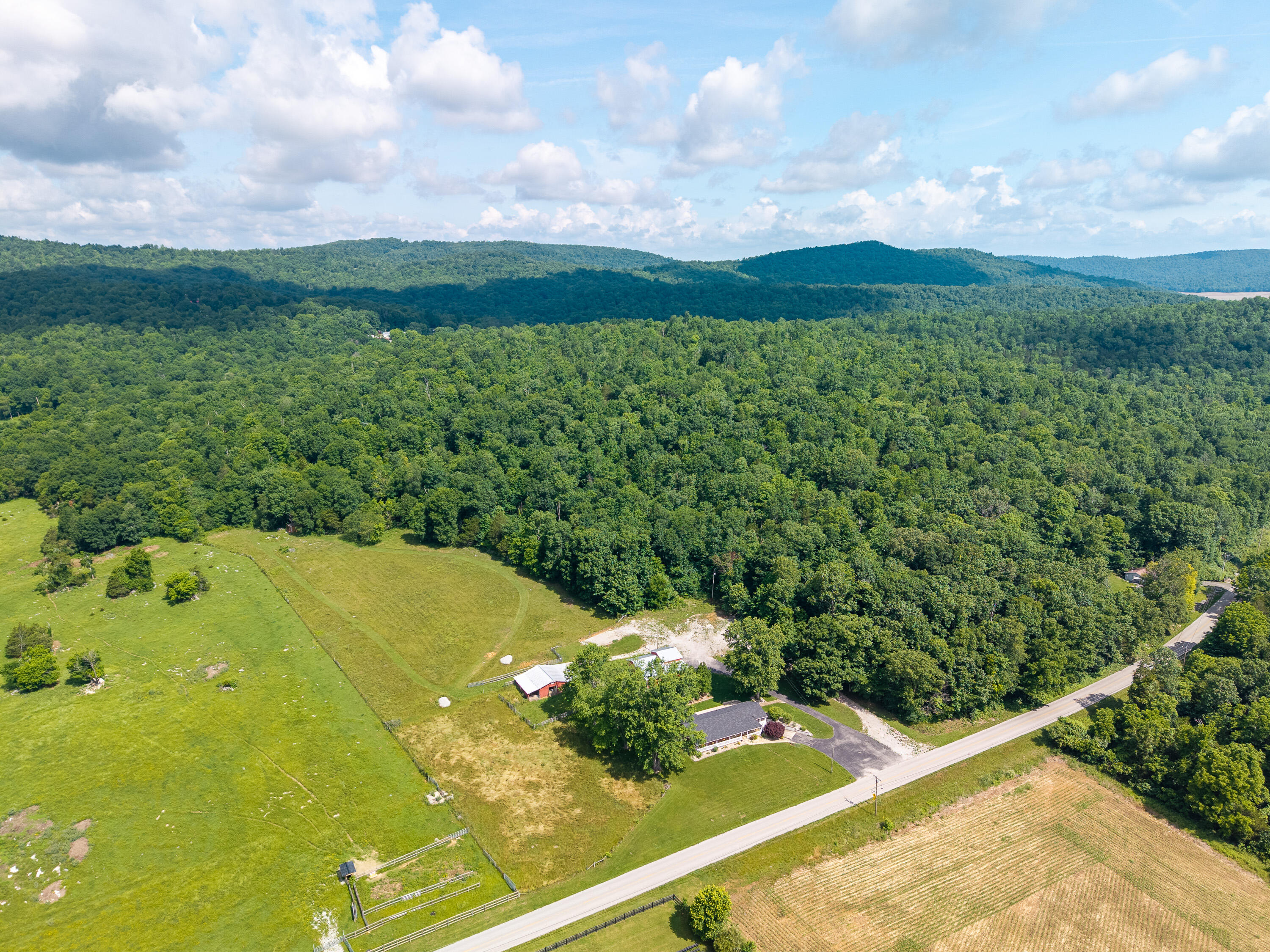 868 Ky-1258 Property Photo 5