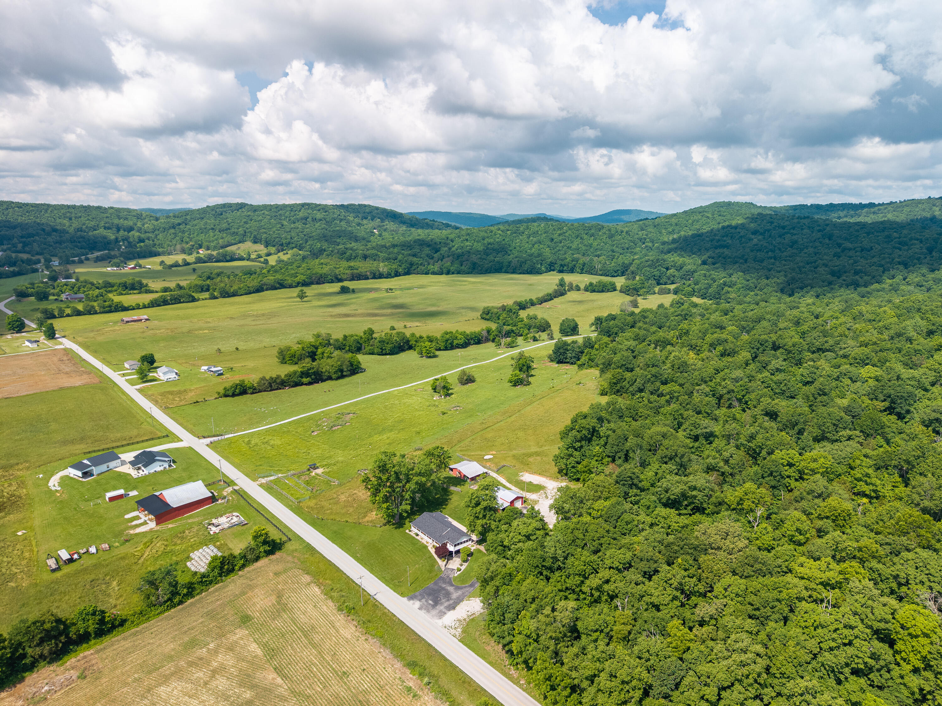 868 Ky-1258 Property Photo 6