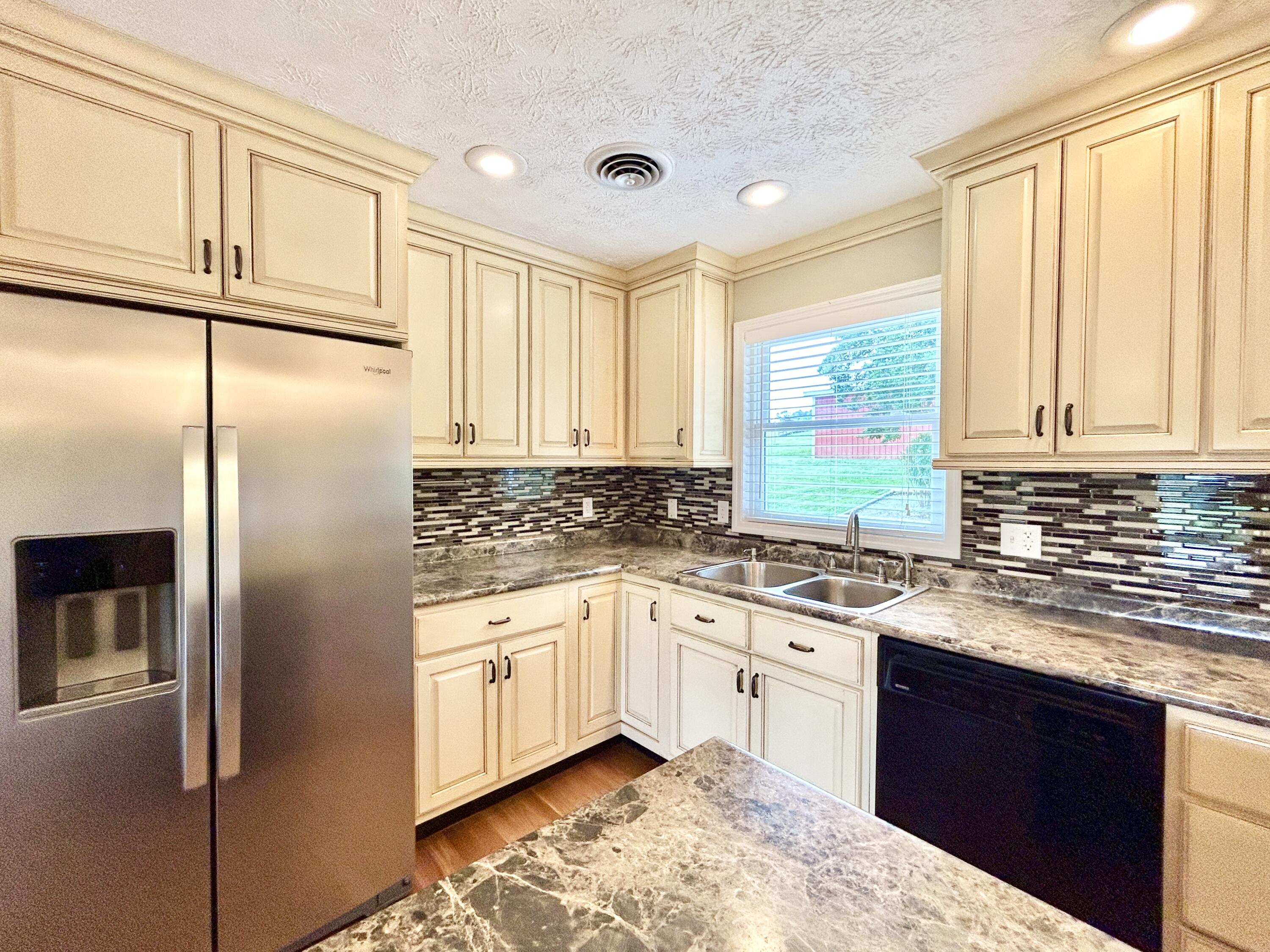 868 Ky-1258 Property Photo 48
