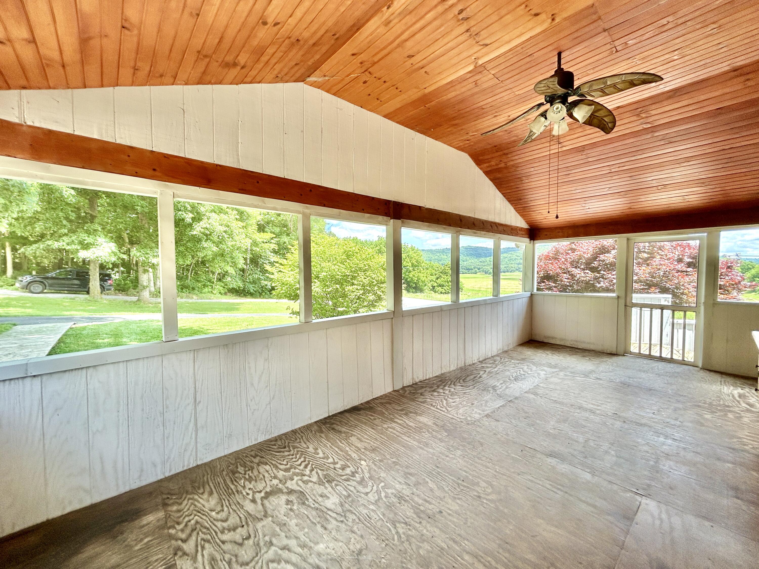 868 Ky-1258 Property Photo 50