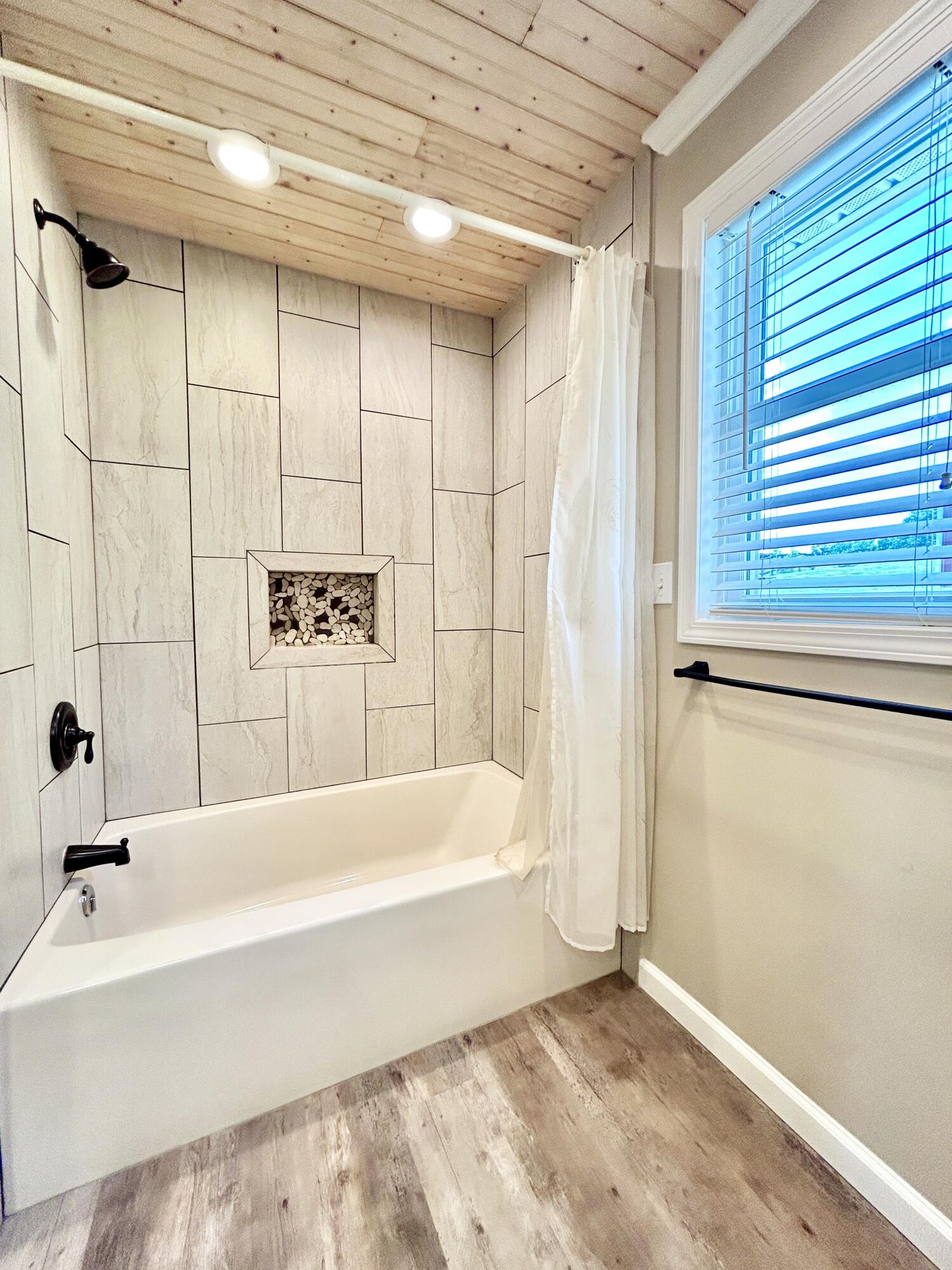 868 Ky-1258 Property Photo 56