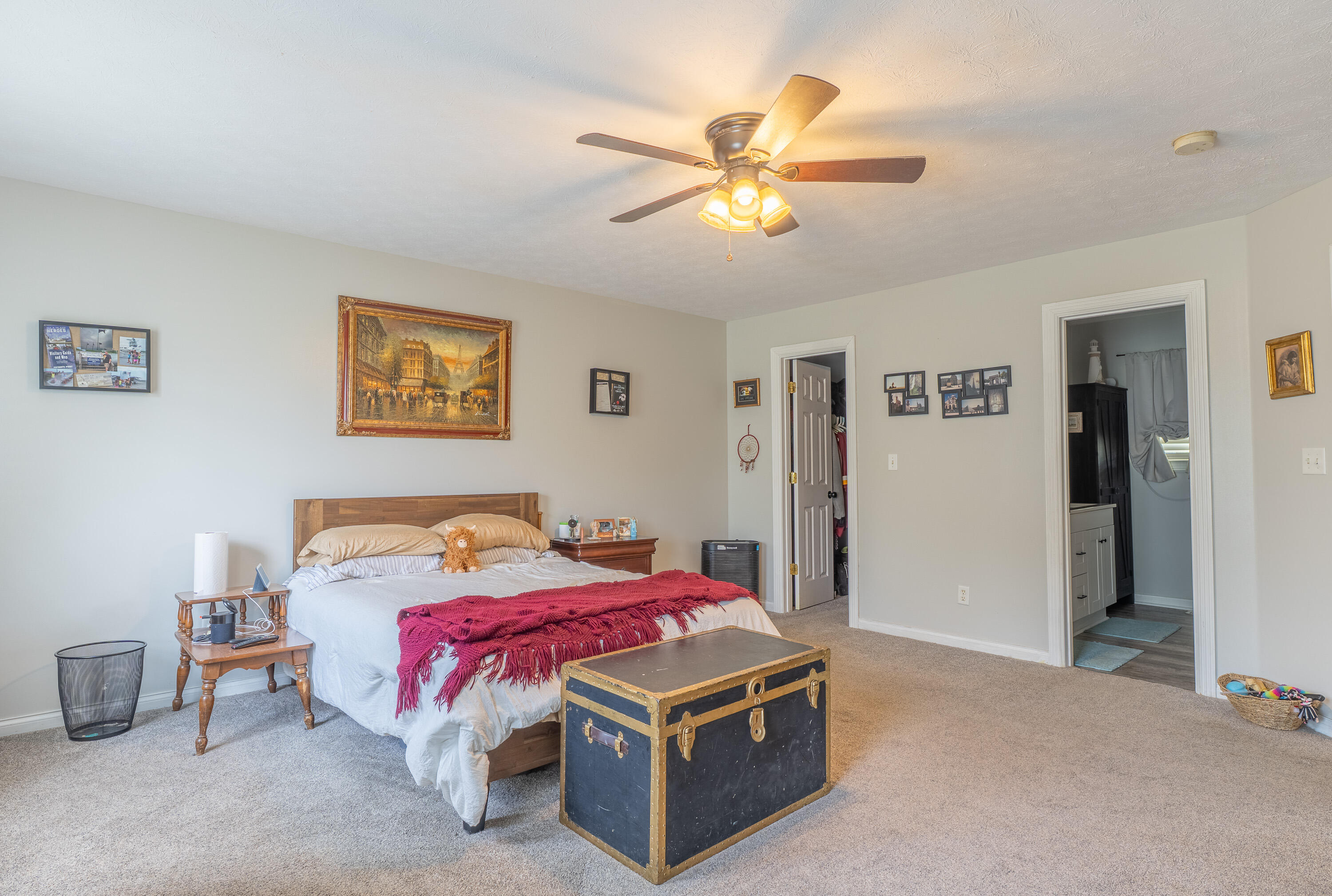 207 Clover Pointe Drive Property Photo 27