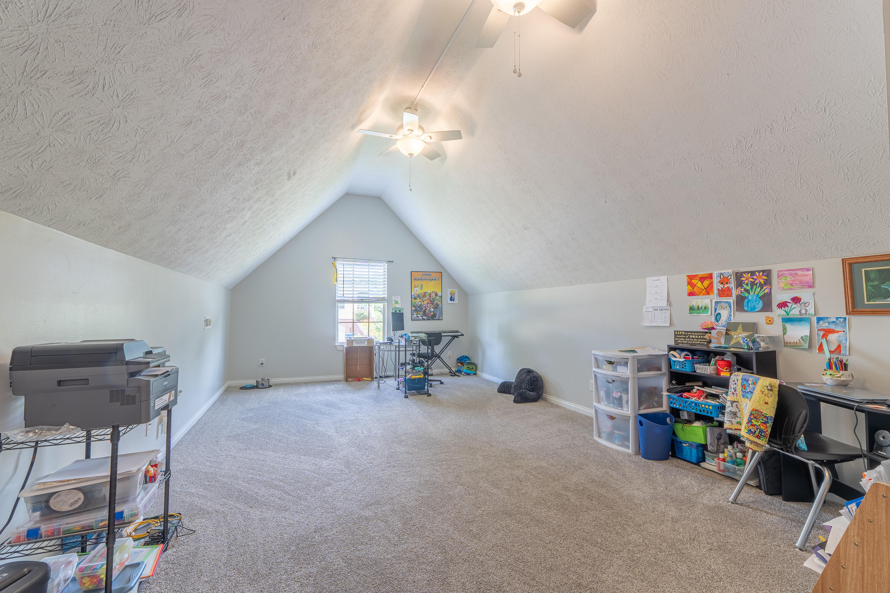 207 Clover Pointe Drive Property Photo 39