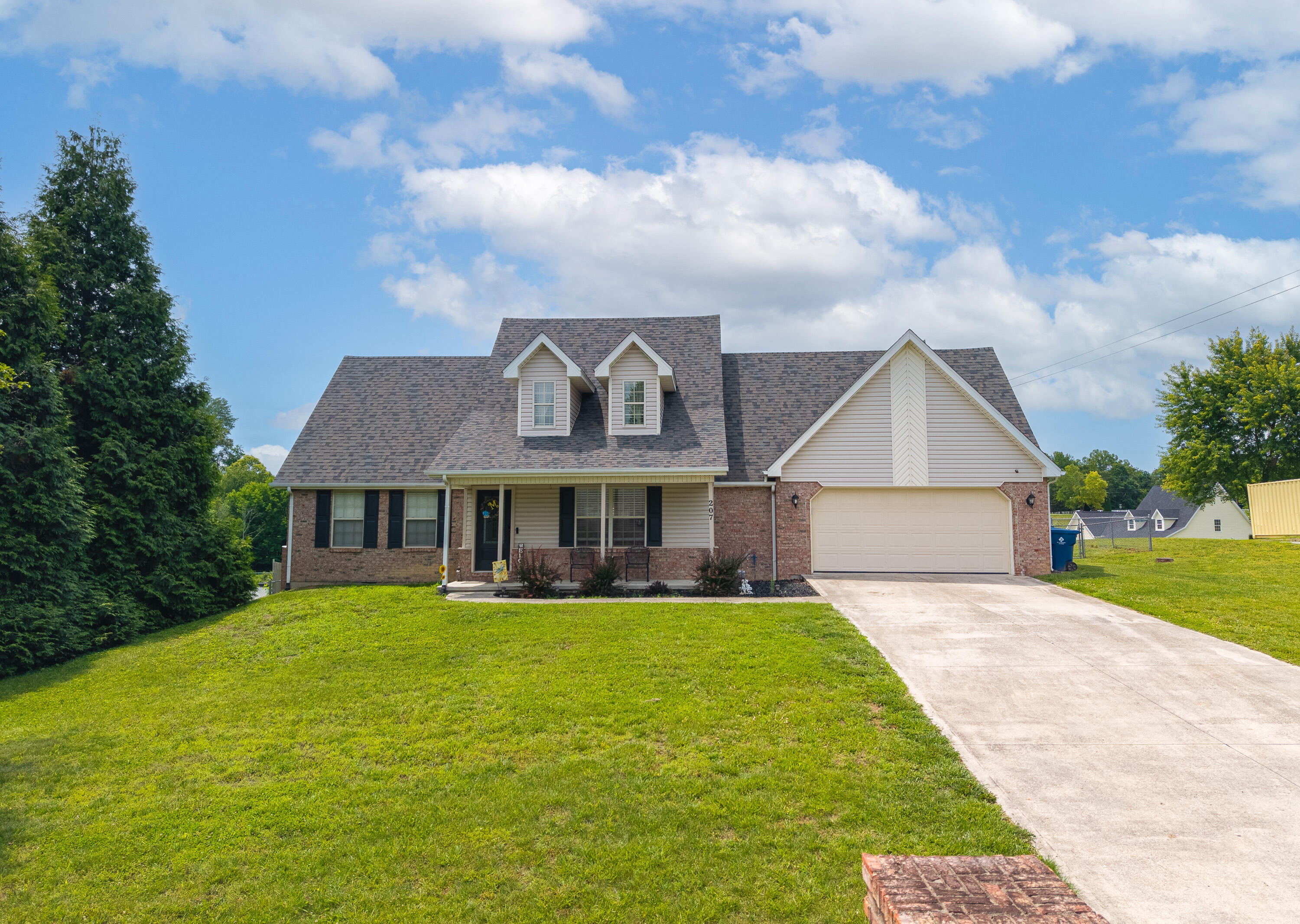 207 Clover Pointe Drive Property Photo 46