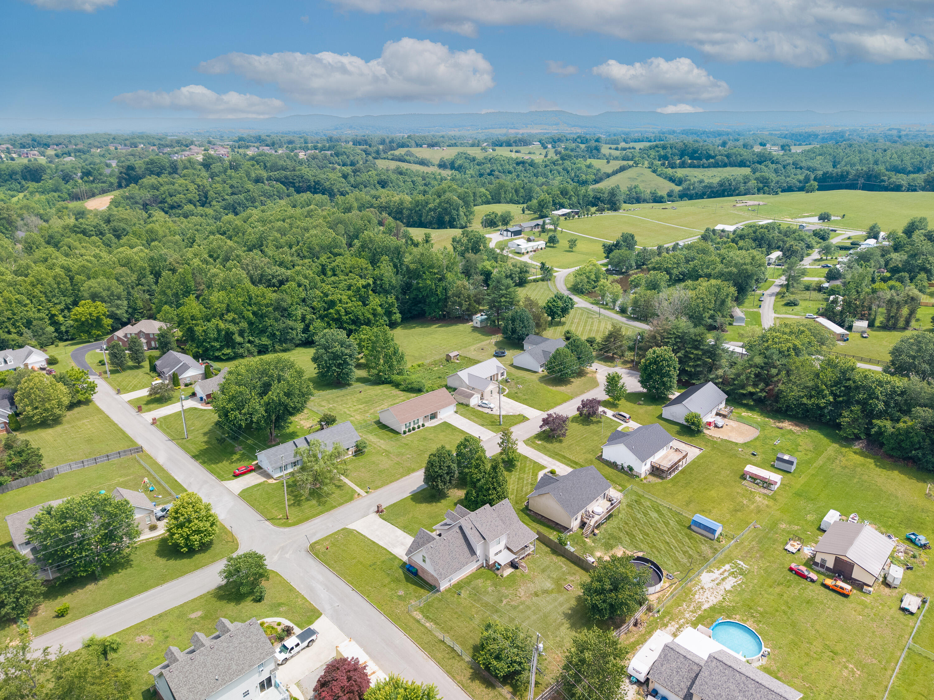 207 Clover Pointe Drive Property Photo 50