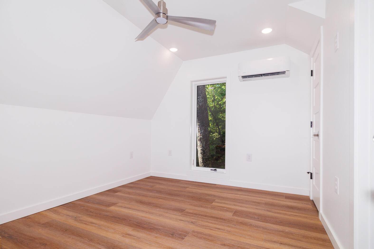 628 Heavenly Lane Property Photo 19