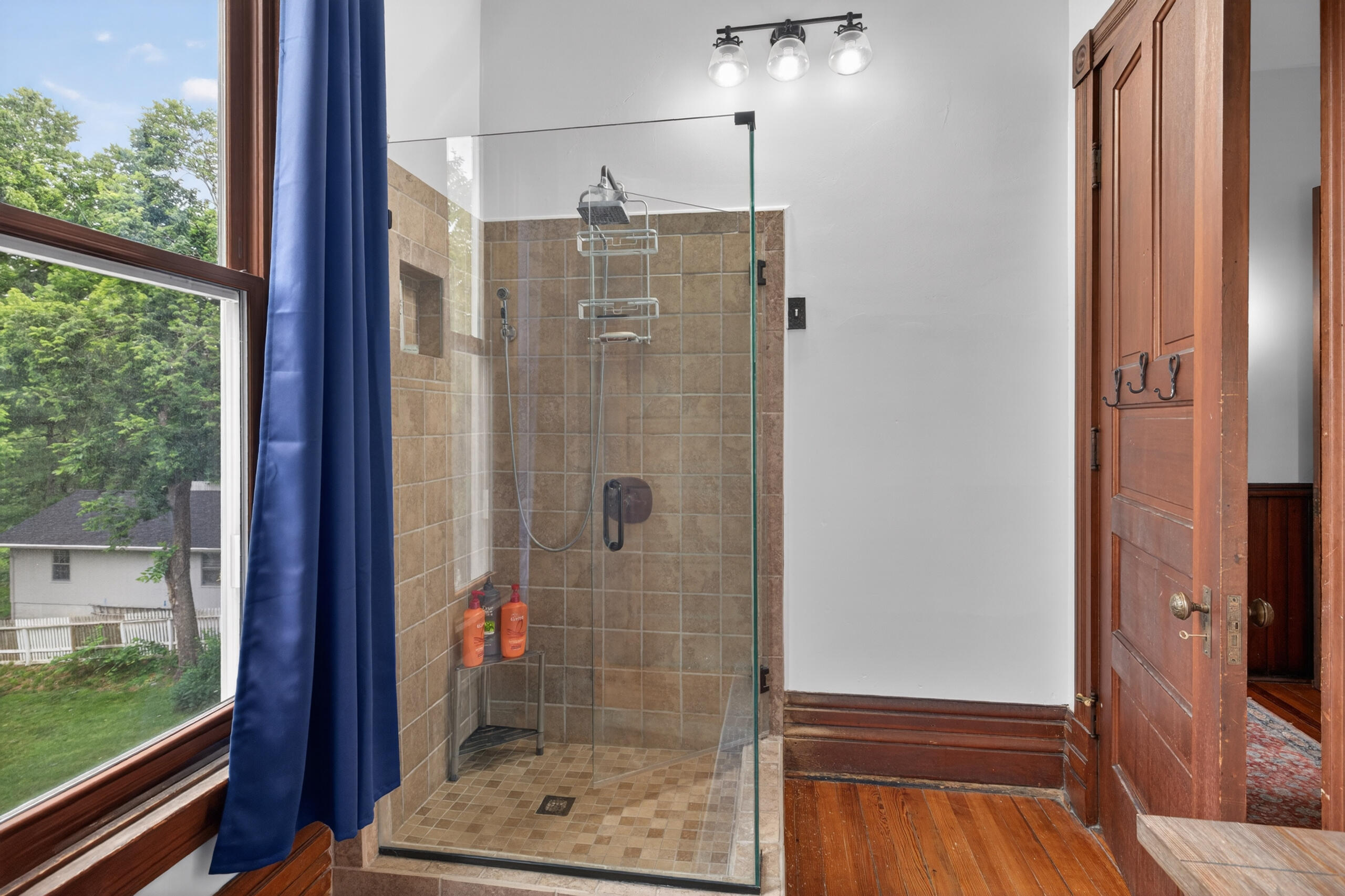 229 W Lexington Avenue Property Photo 76