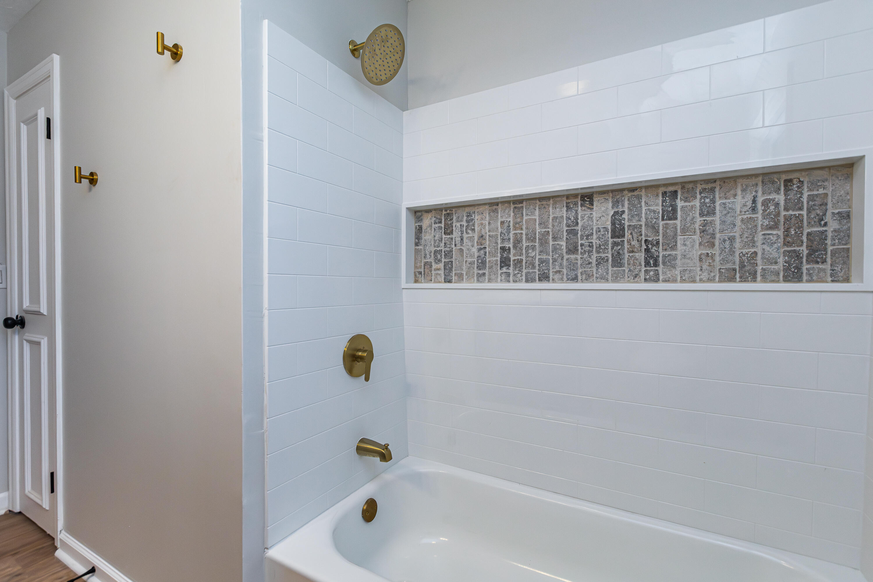 157 Westside Drive Property Photo 23