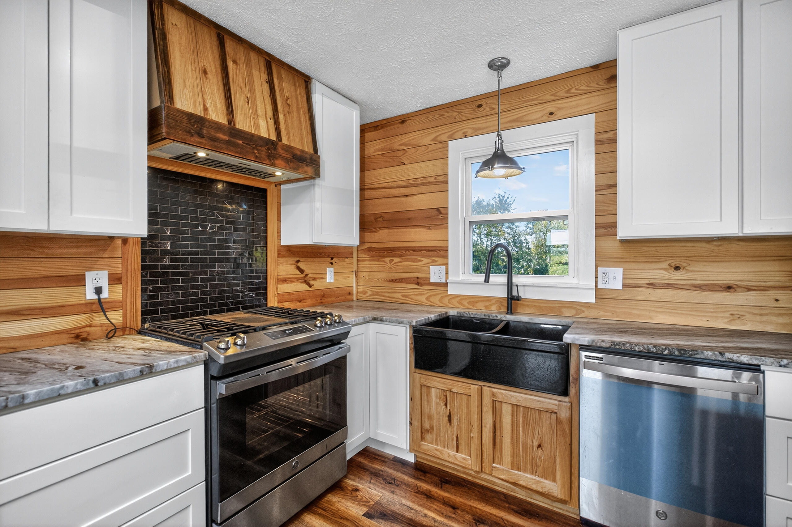 445 Ashley Camp Road Property Photo 10