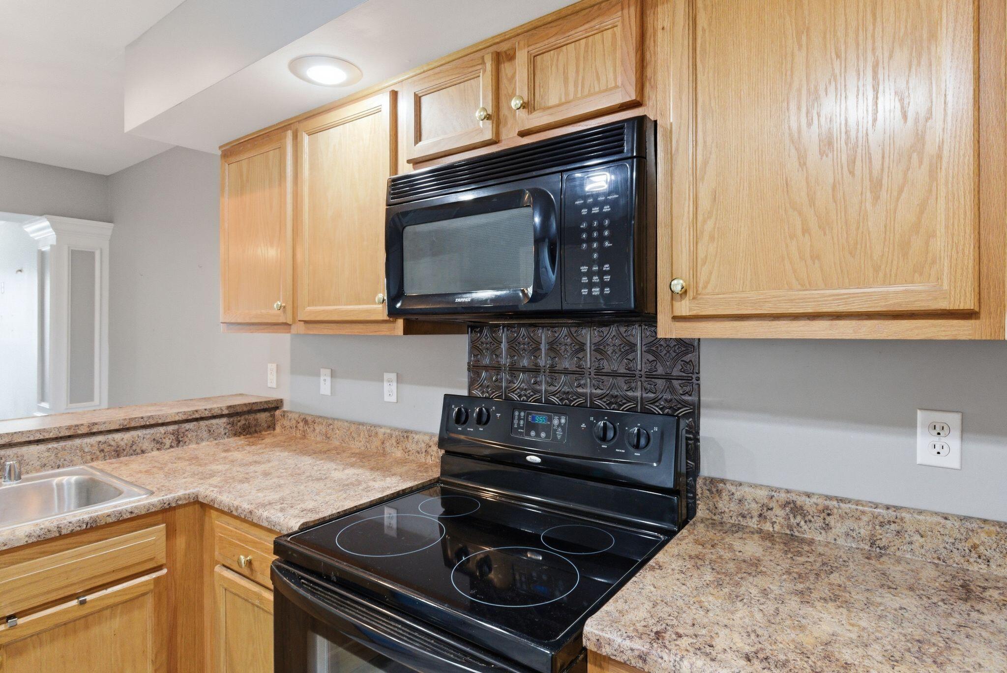 1031 Brooklyn Boulevard Unit 3 Property Photo 7