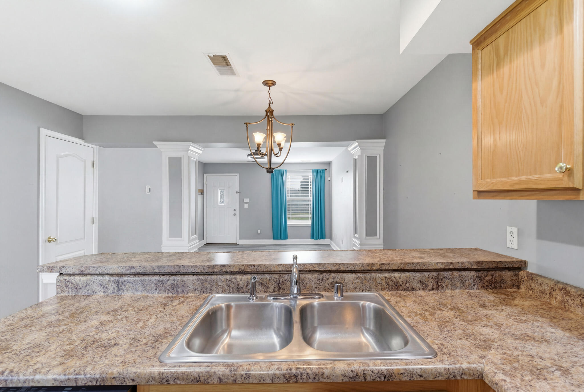 1031 Brooklyn Boulevard Unit 3 Property Photo 8