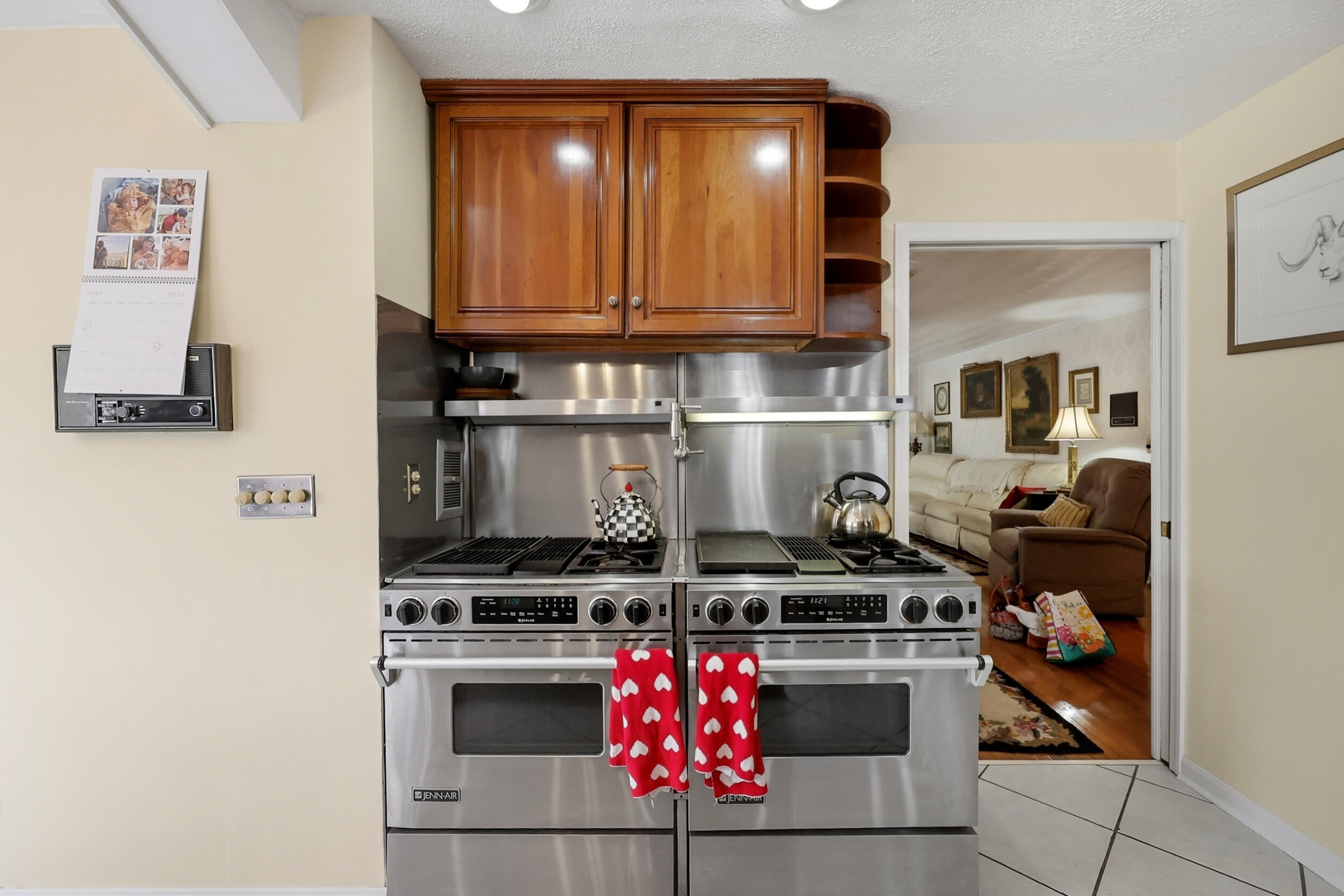 1109 Ashwood Drive Property Photo 11