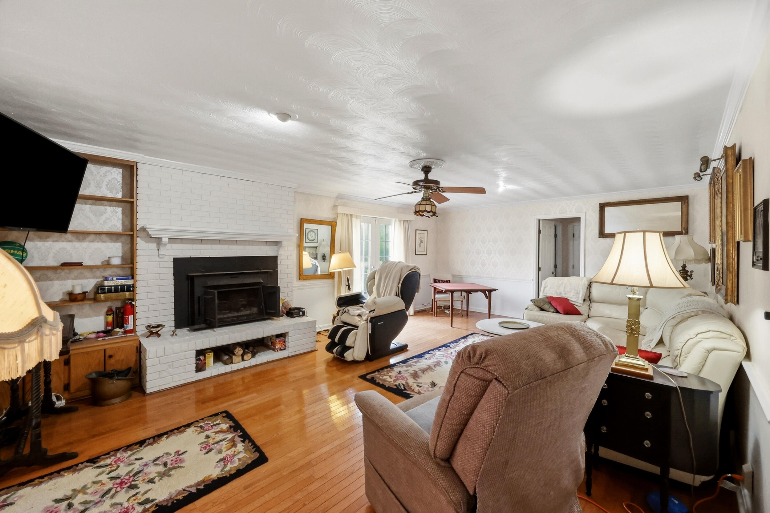 1109 Ashwood Drive Property Photo 12