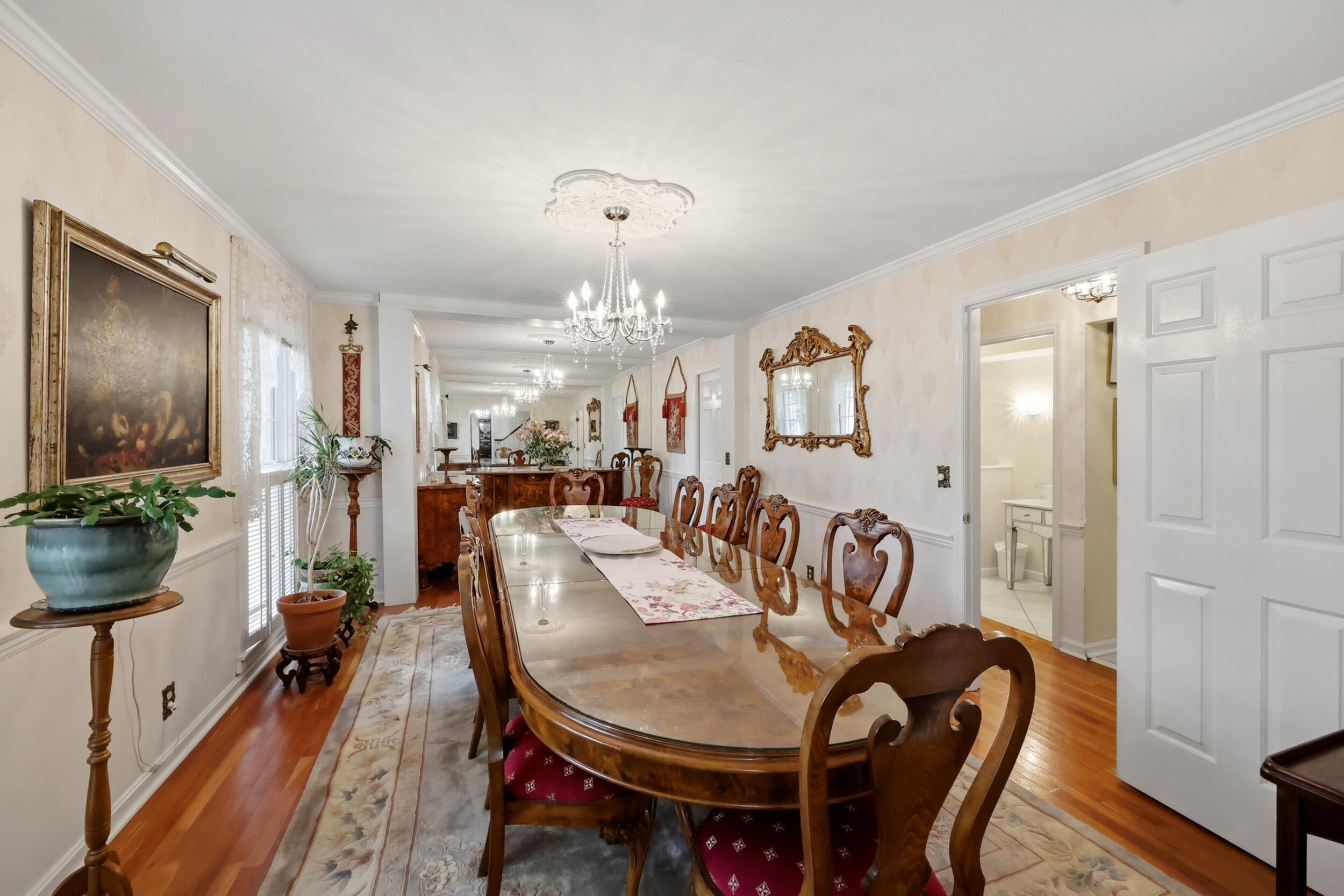 1109 Ashwood Drive Property Photo 14