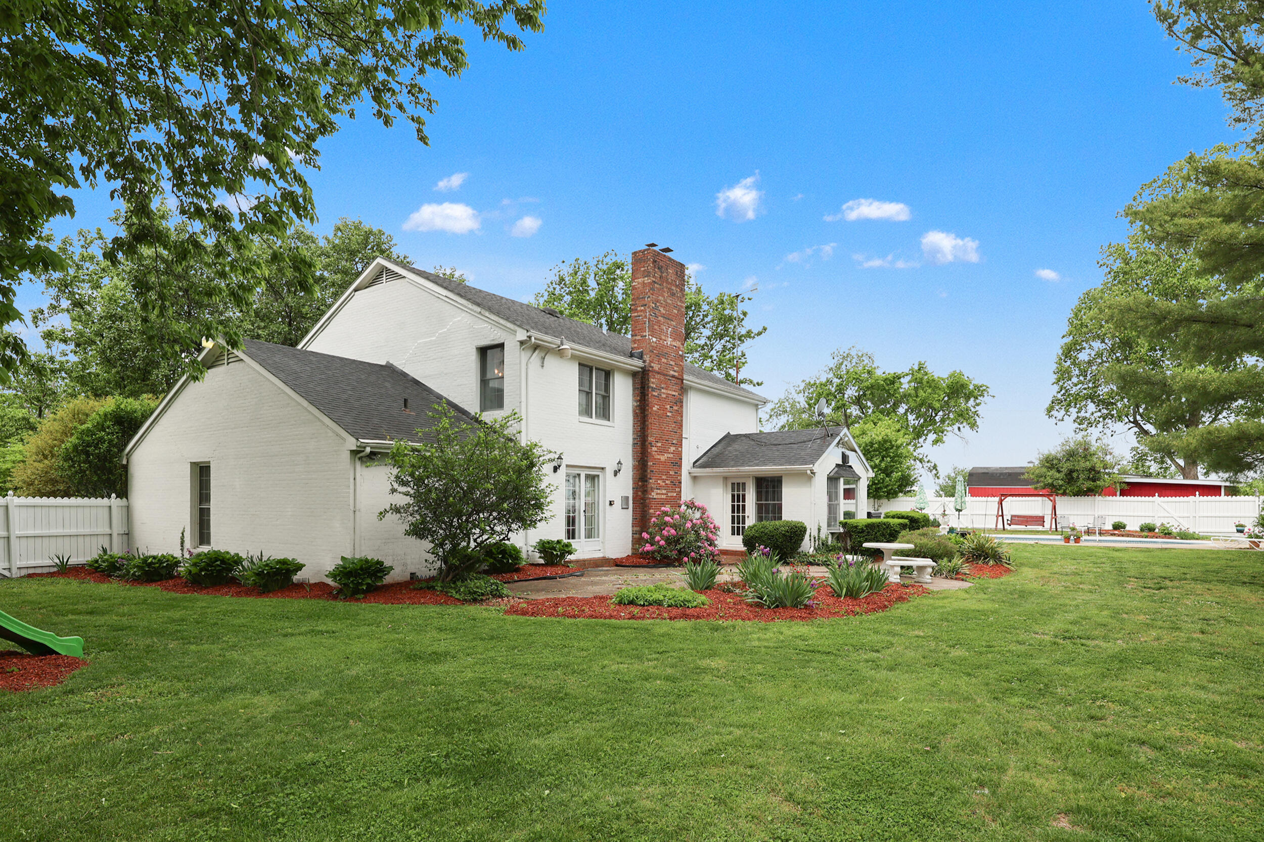 1109 Ashwood Drive Property Photo 37