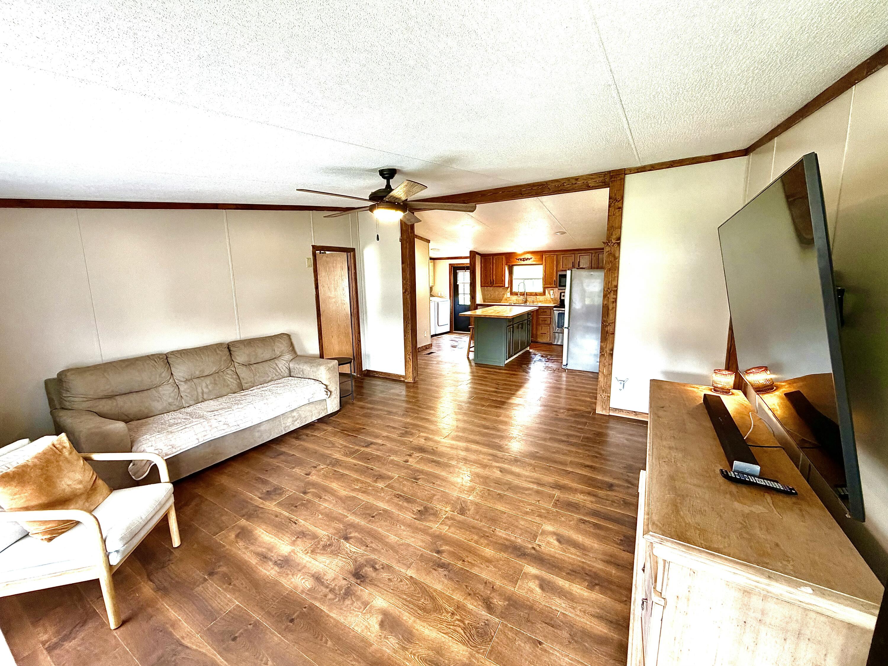 112 Speed Drive Property Photo 4
