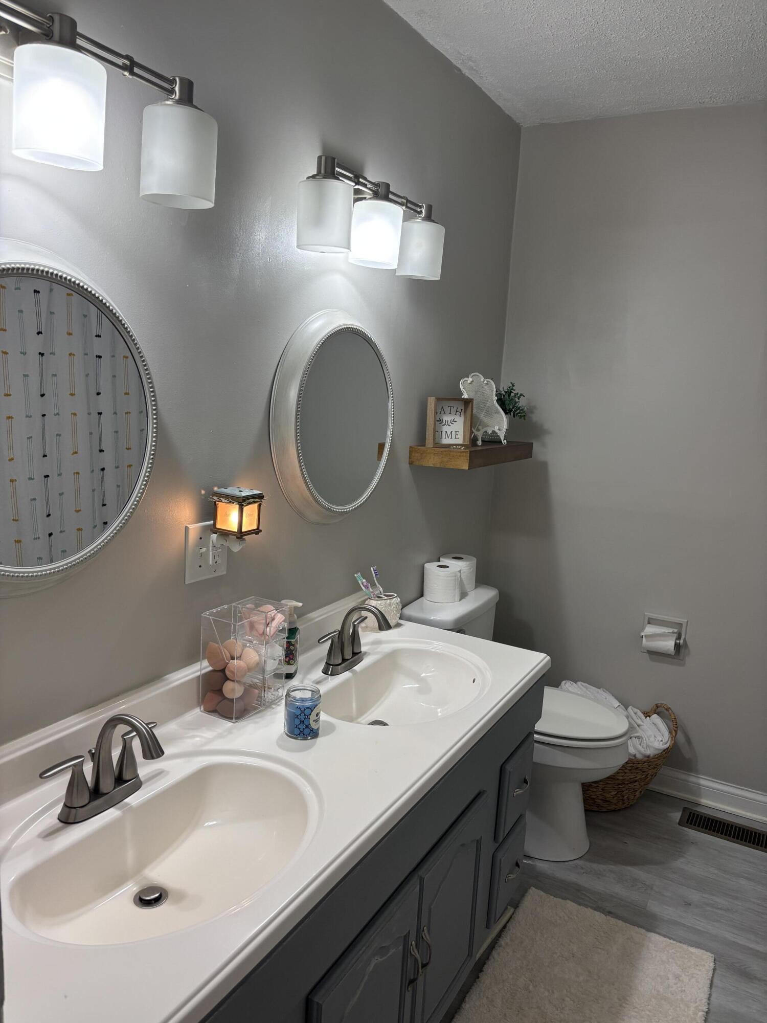 1040 Highway 469 Property Photo 19