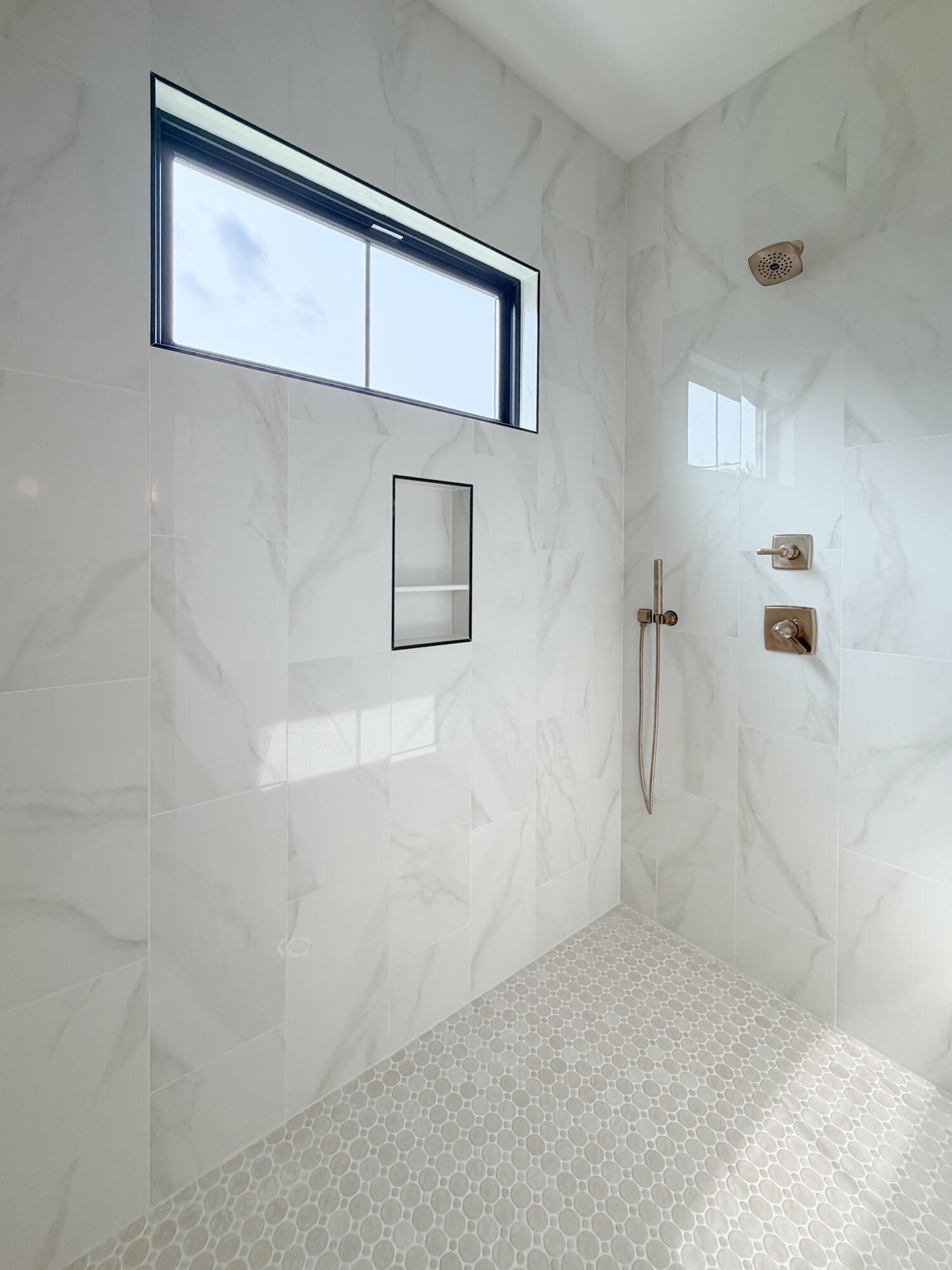 229 Madison Avenue Property Photo 18