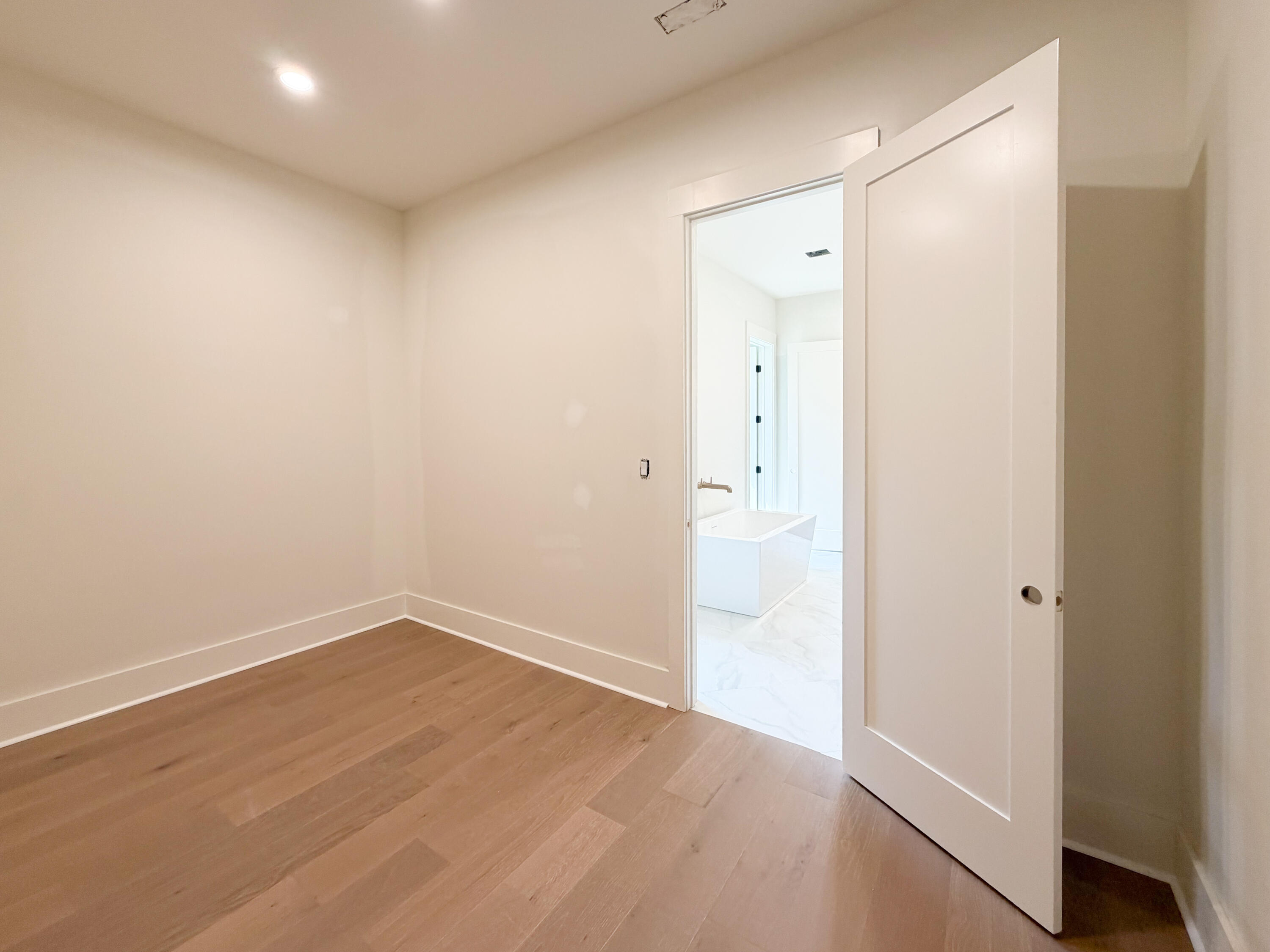 229 Madison Avenue Property Photo 25