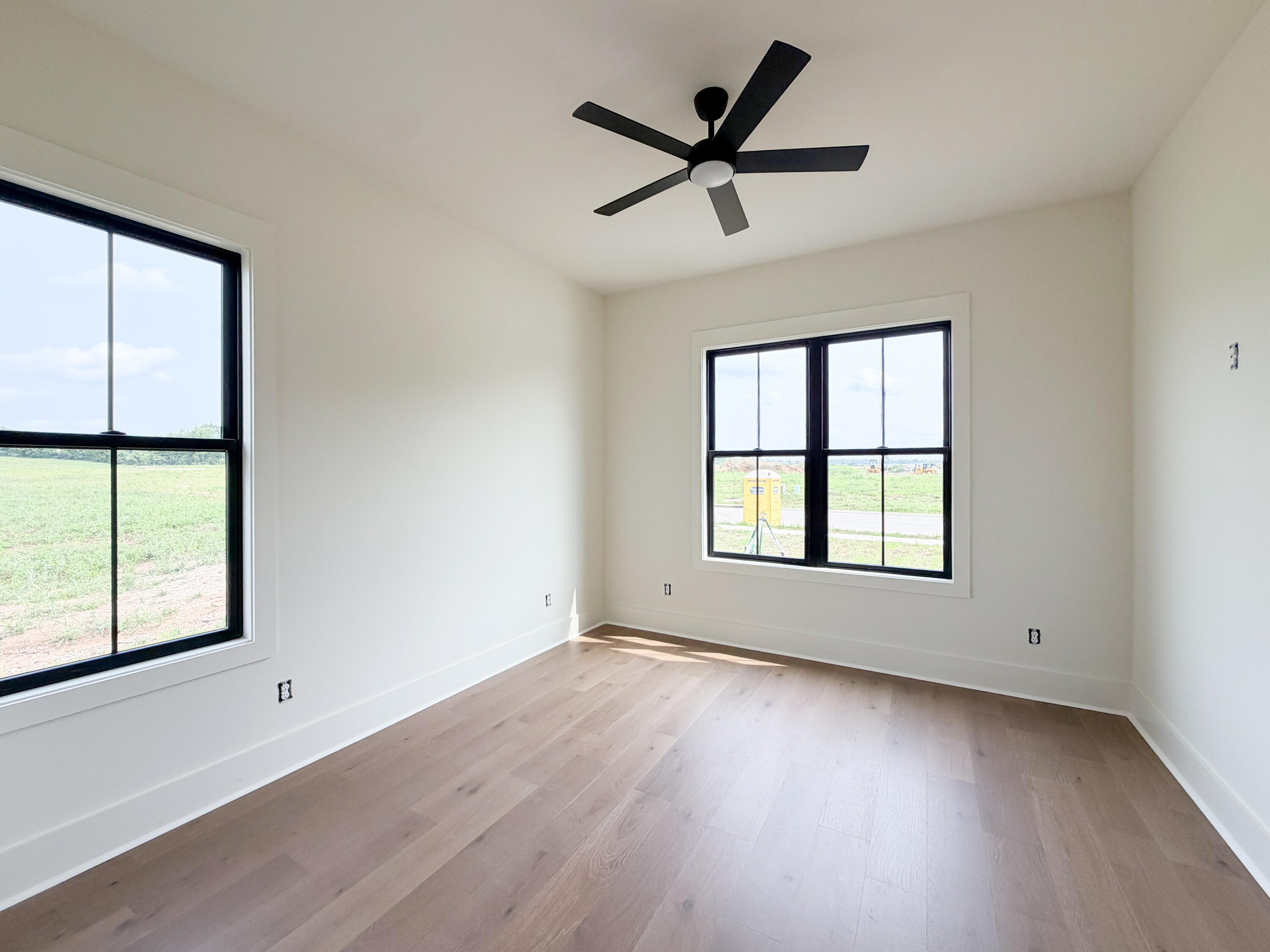 229 Madison Avenue Property Photo 28