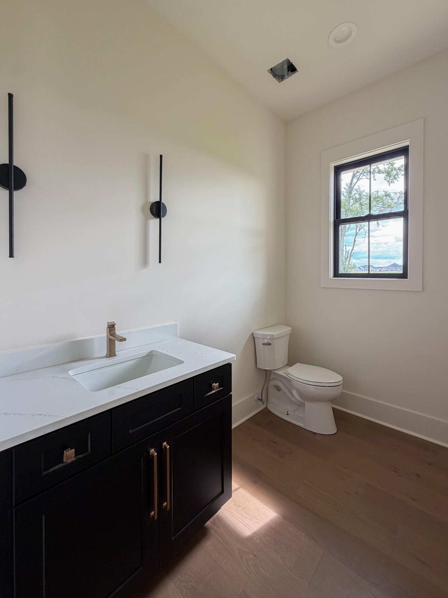 229 Madison Avenue Property Photo 32