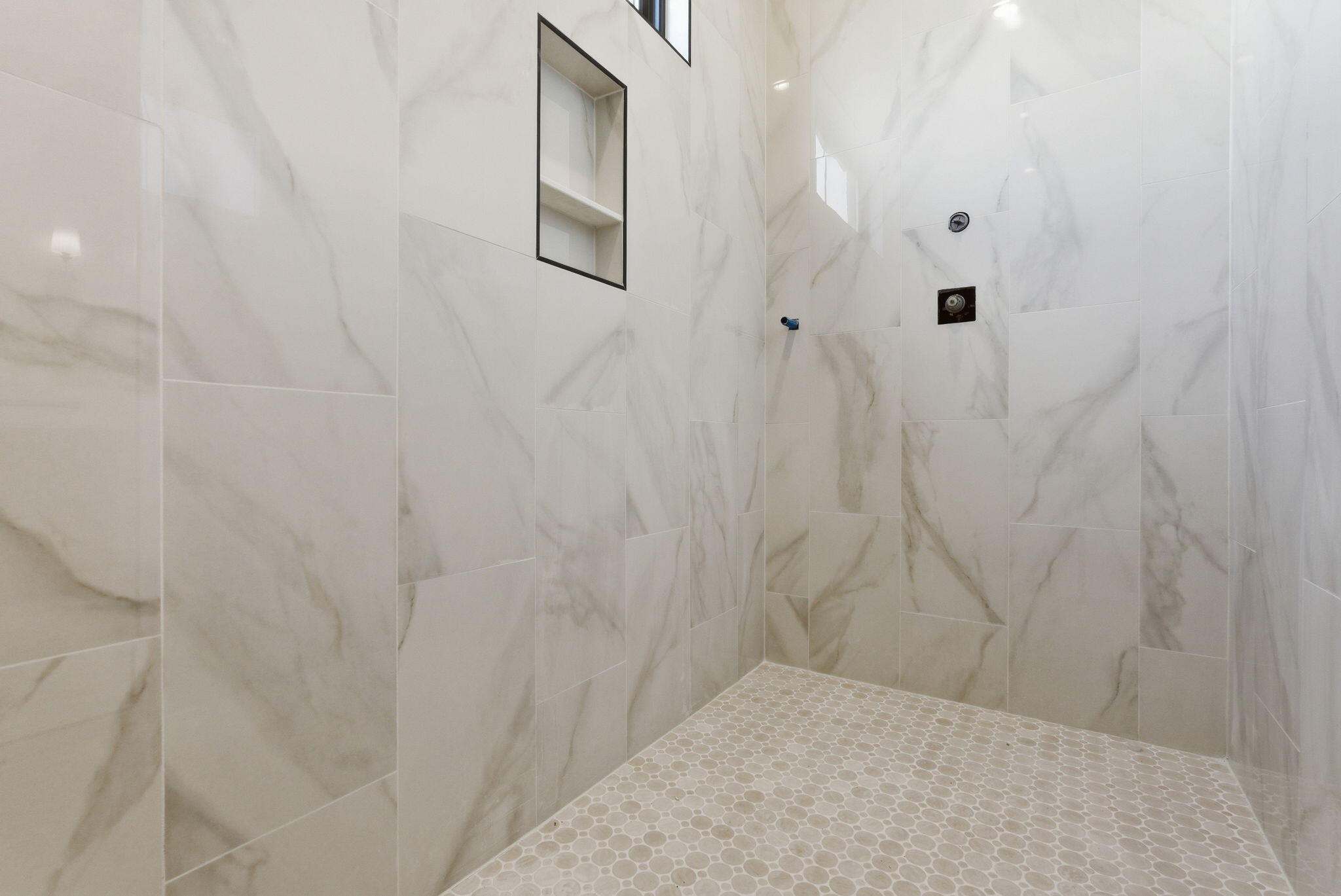 229 Madison Avenue Property Photo 43