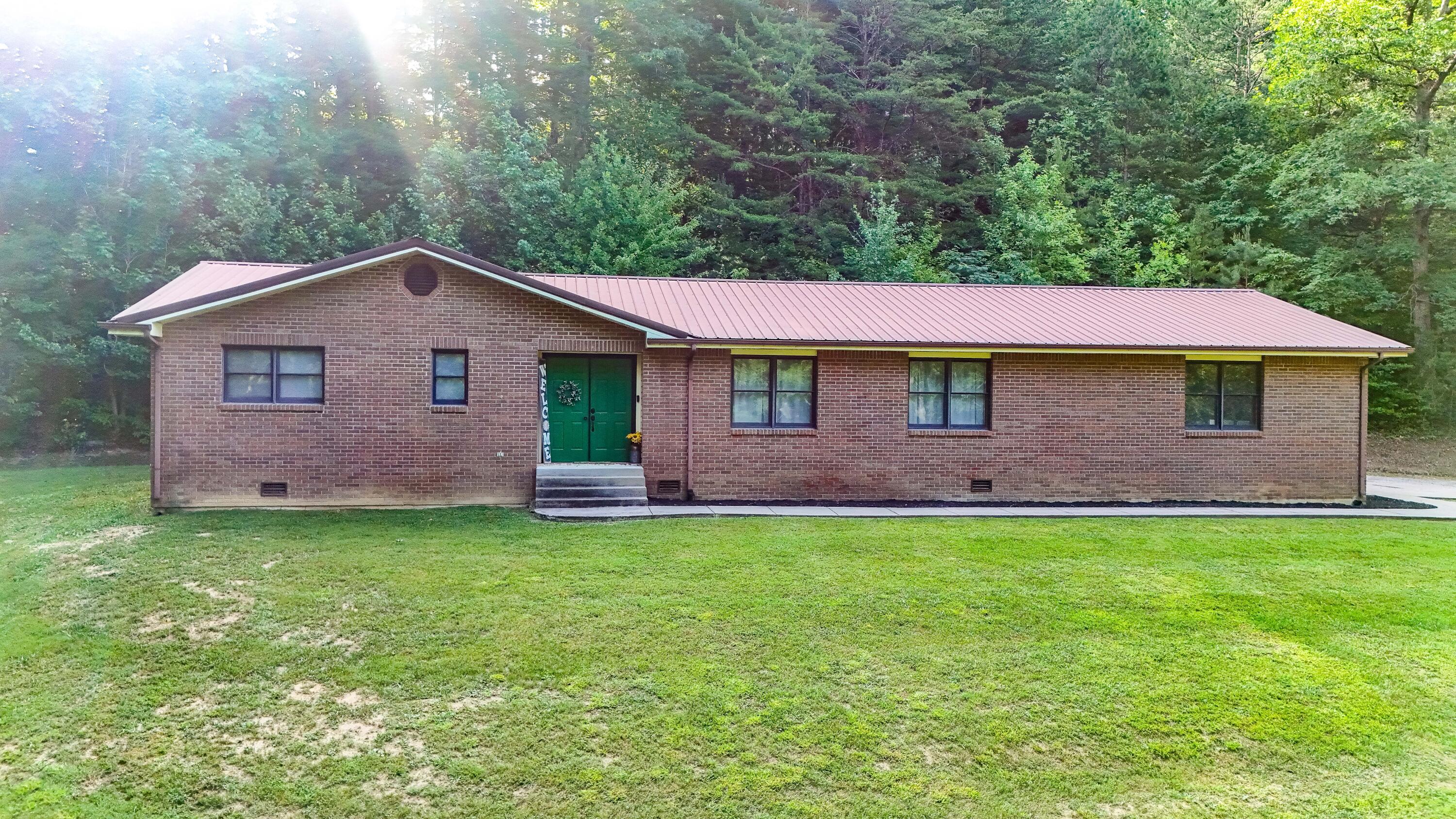 400 Buc Road Property Photo 1