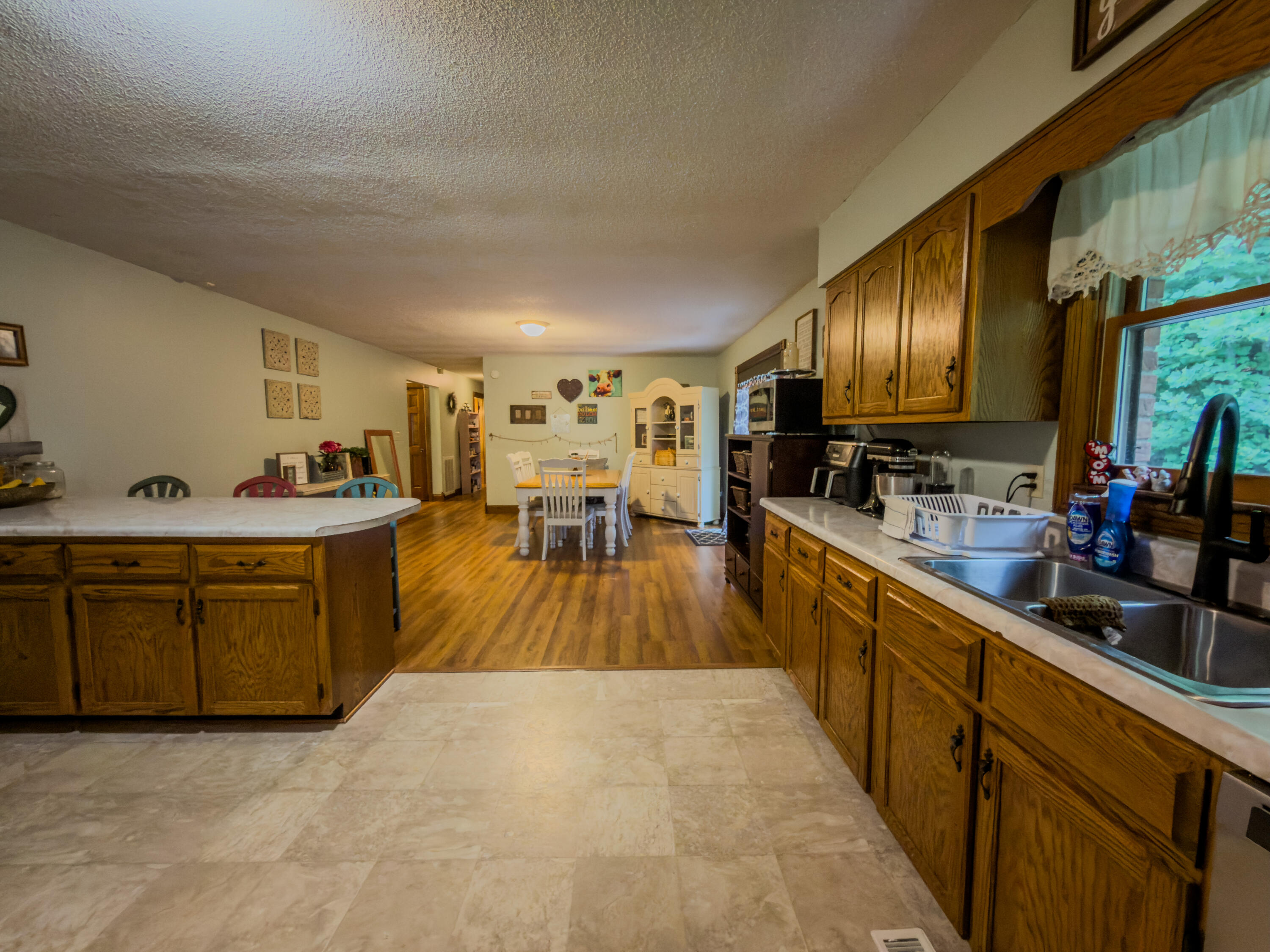 400 Buc Road Property Photo 23