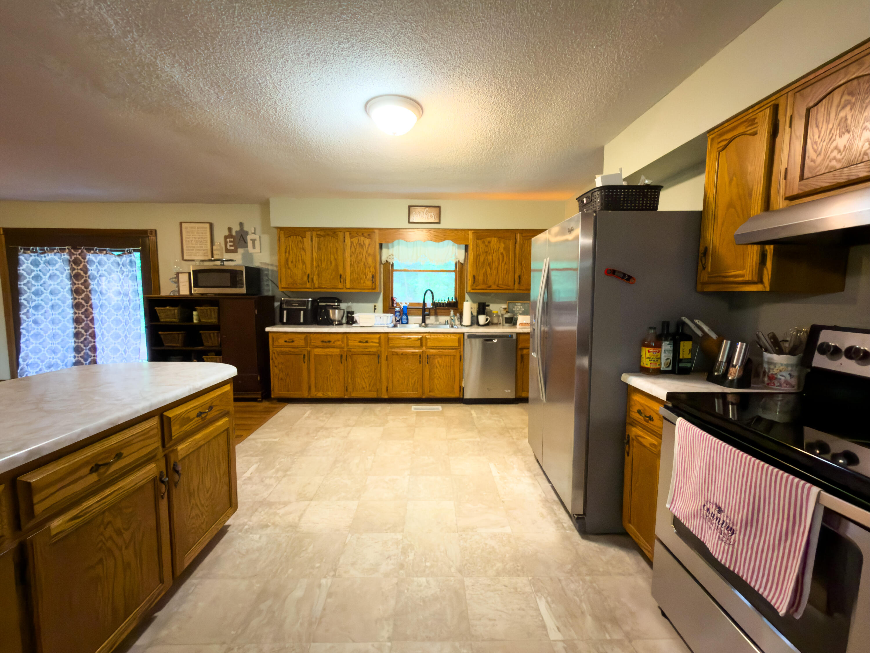 400 Buc Road Property Photo 24