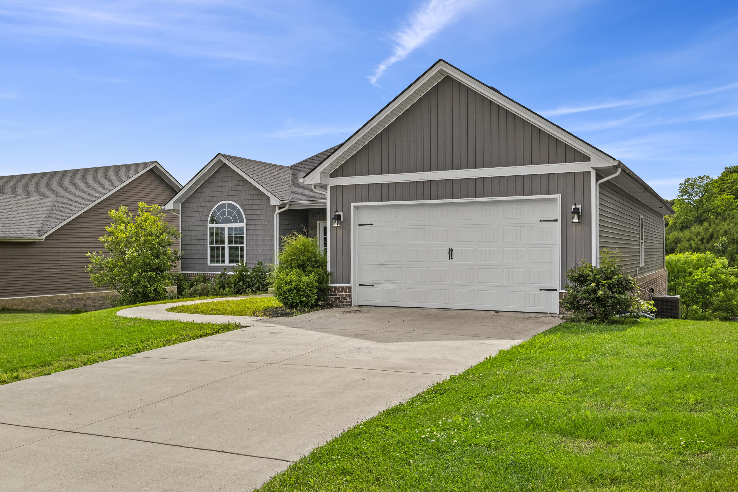 162 Westwoods Drive Property Photo 3