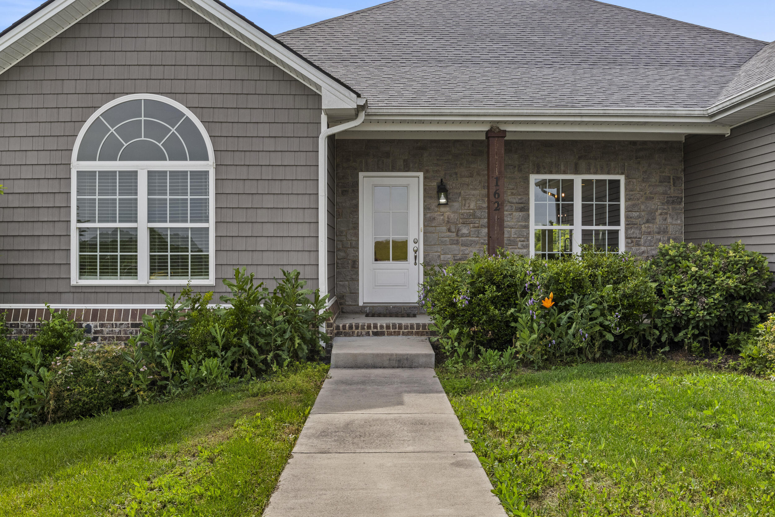 162 Westwoods Drive Property Photo 4