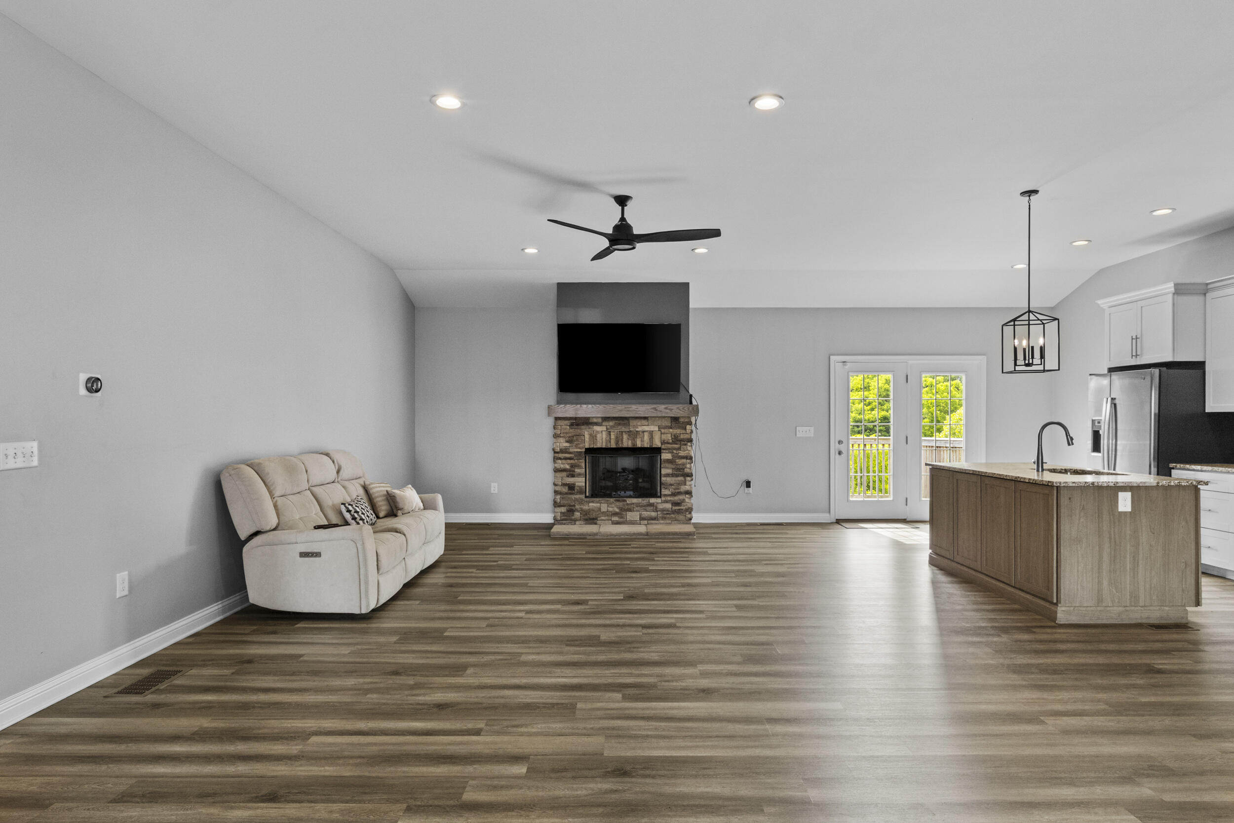 162 Westwoods Drive Property Photo 13