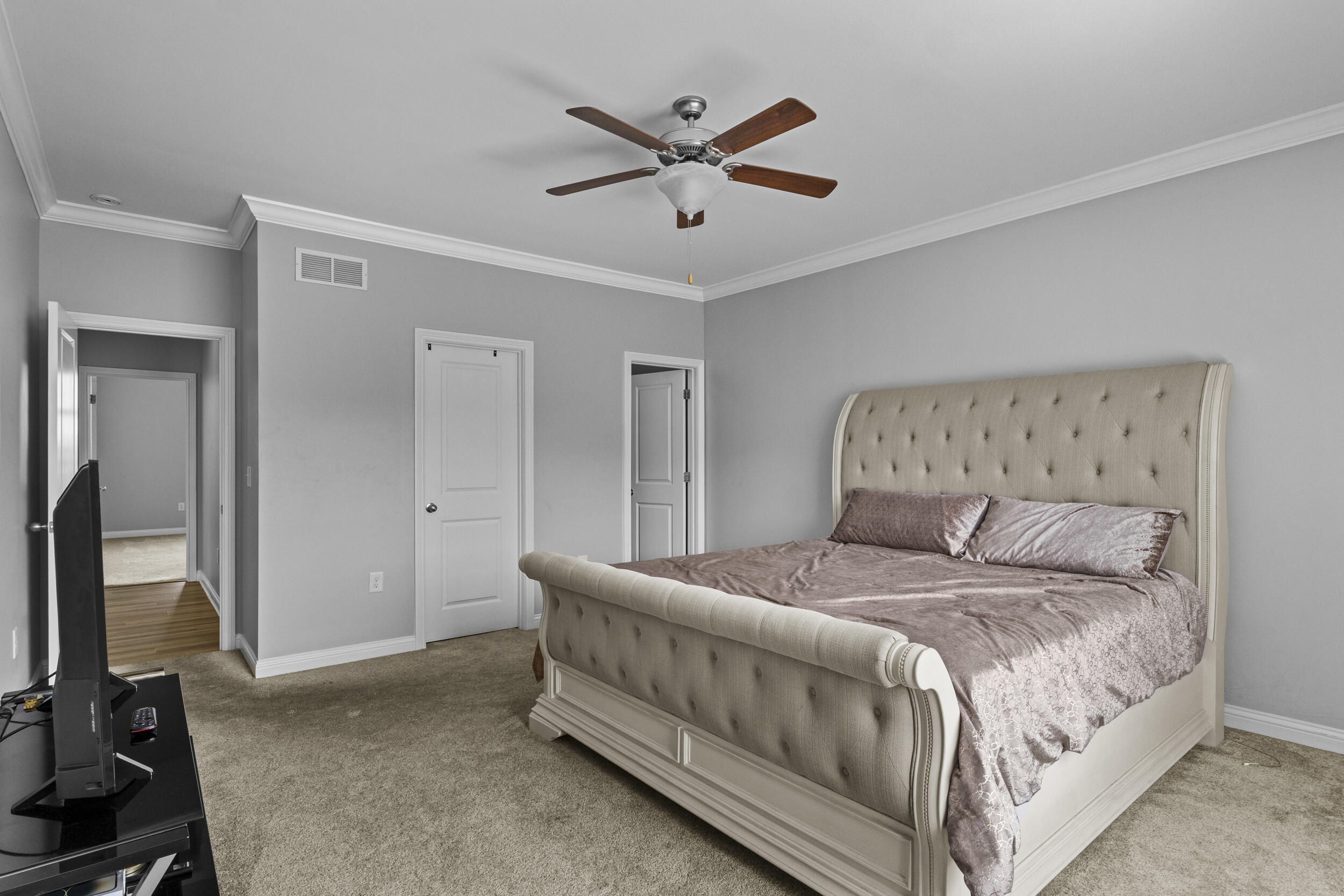 162 Westwoods Drive Property Photo 26