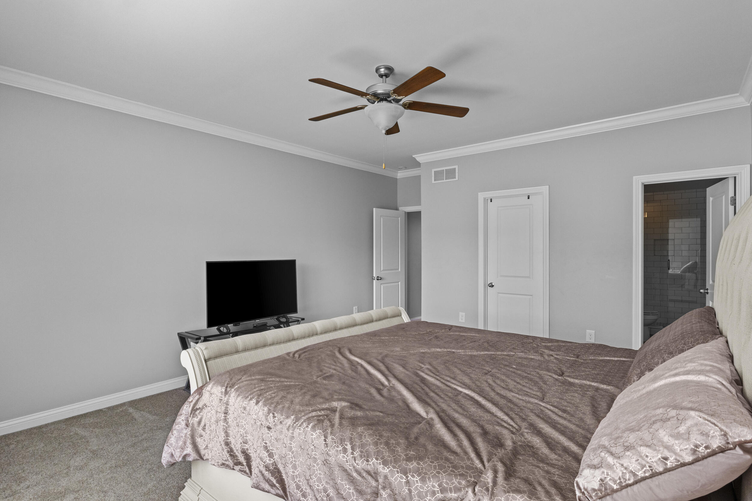 162 Westwoods Drive Property Photo 27