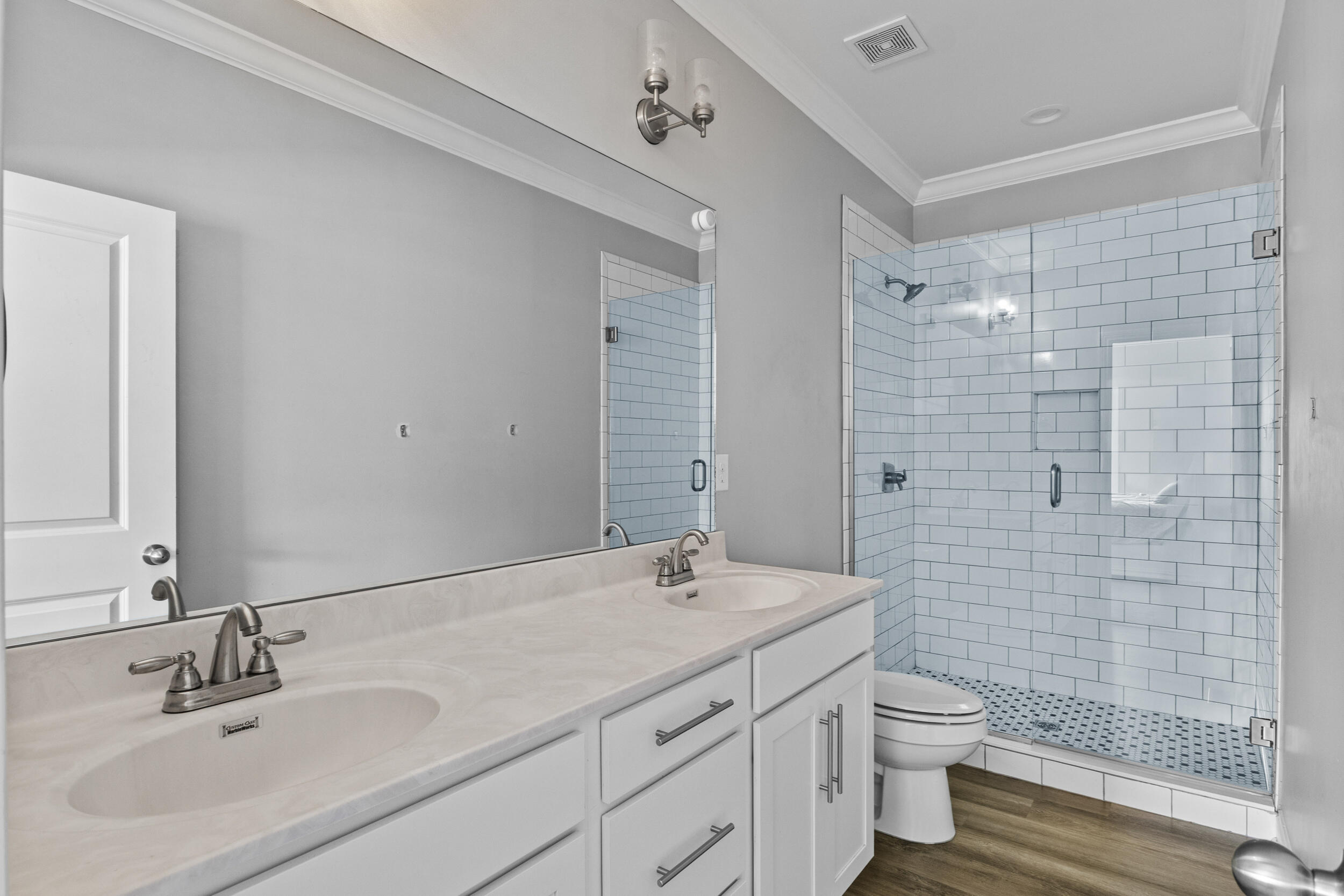 162 Westwoods Drive Property Photo 28