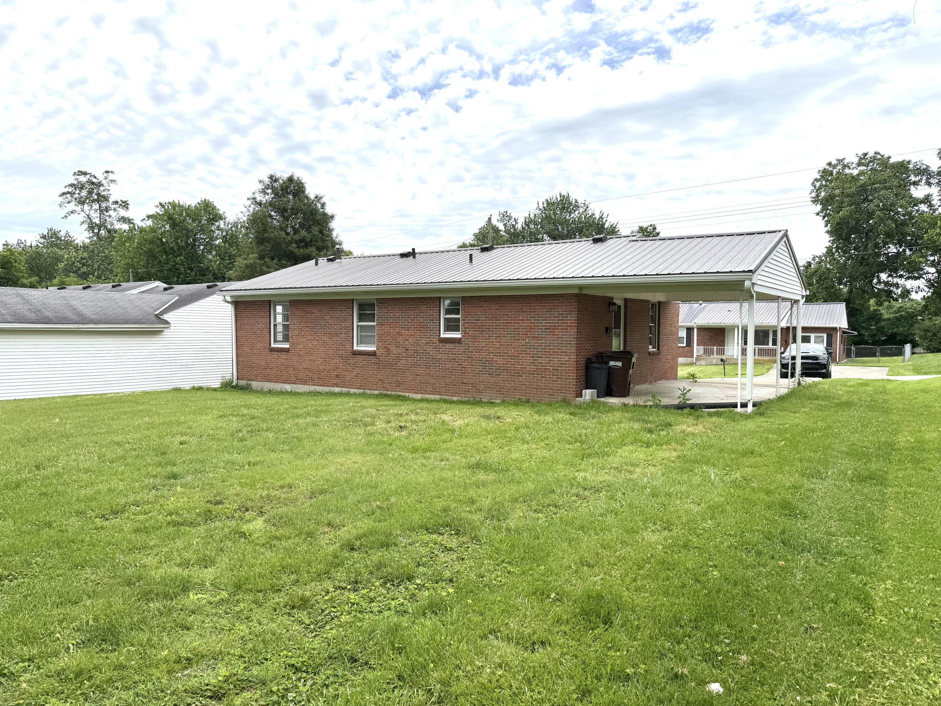219 Gale Drive Property Photo 3