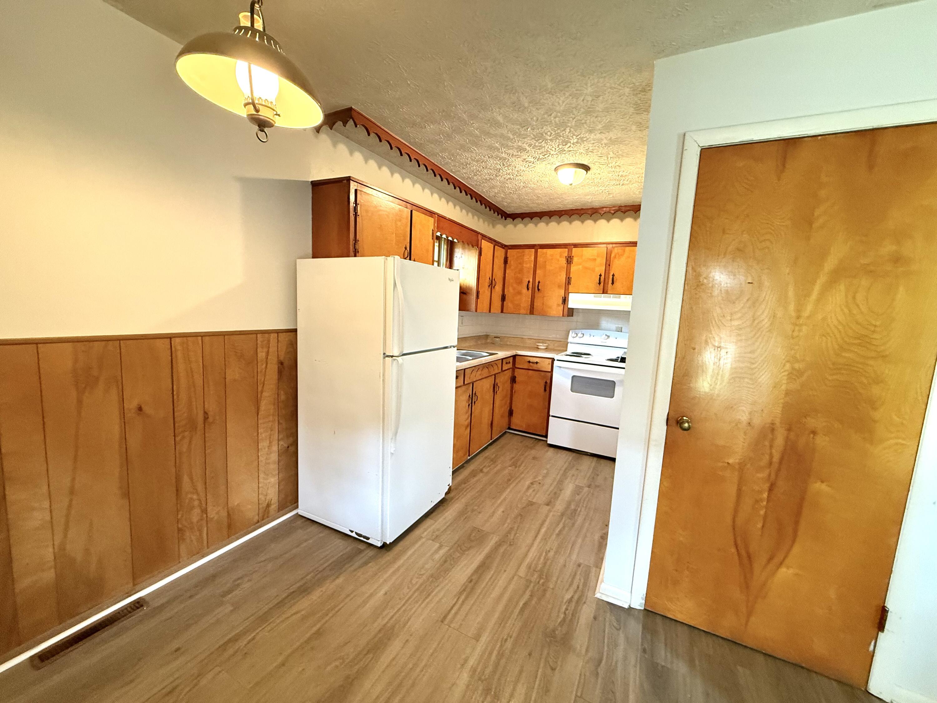 219 Gale Drive Property Photo 8