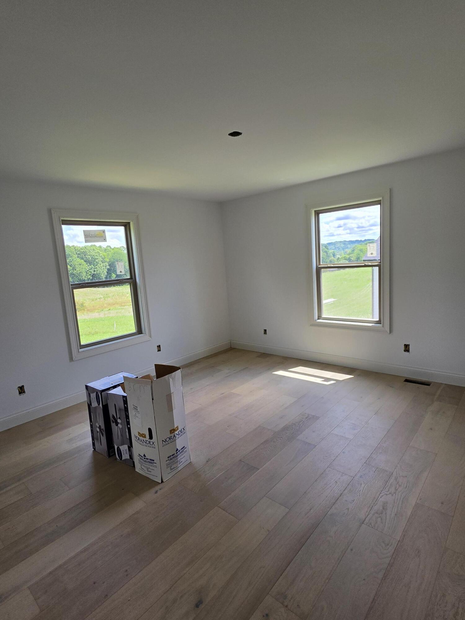 136 Cloyd Lane Property Photo 10